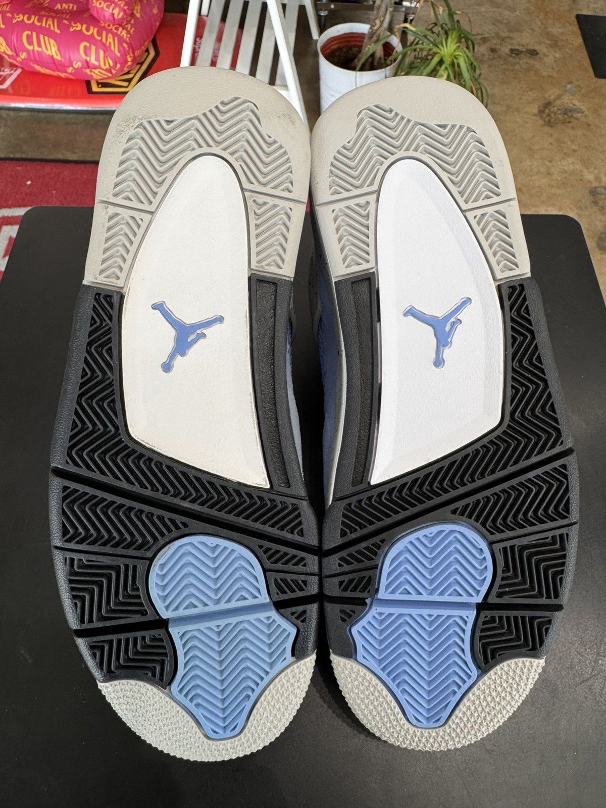 Jordan Brand Air Jordan 4 University Blue Size 9 (2021) Size US 9 / EU 42 - 8 Thumbnail