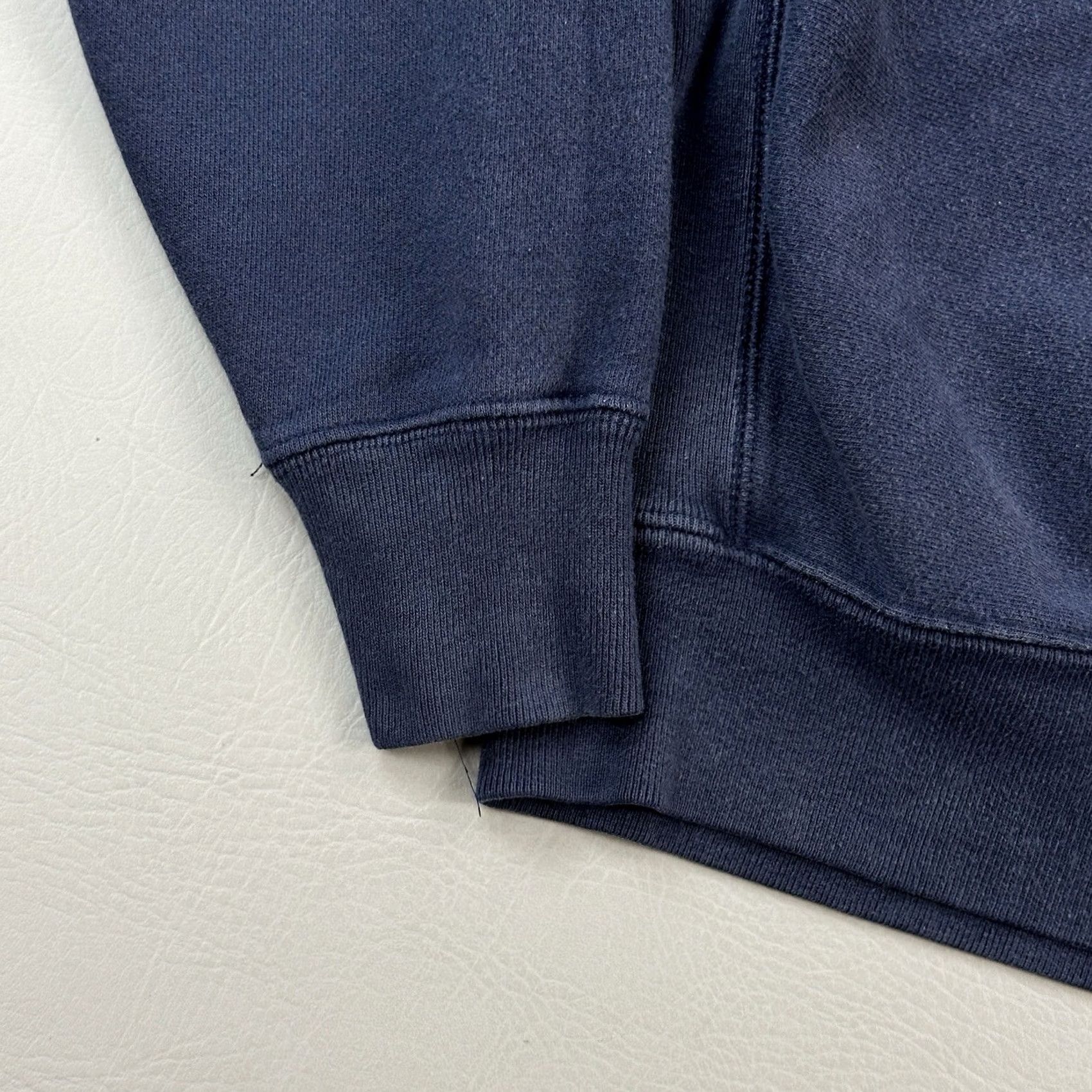Champion VINTAGE Champion Reverse Weave Sweatshirt Mens M Heavyweight Pullover Blue 90s Retro USA Logo Embroidered Size US M / EU 48-50 / 2 - 2 Thumbnail