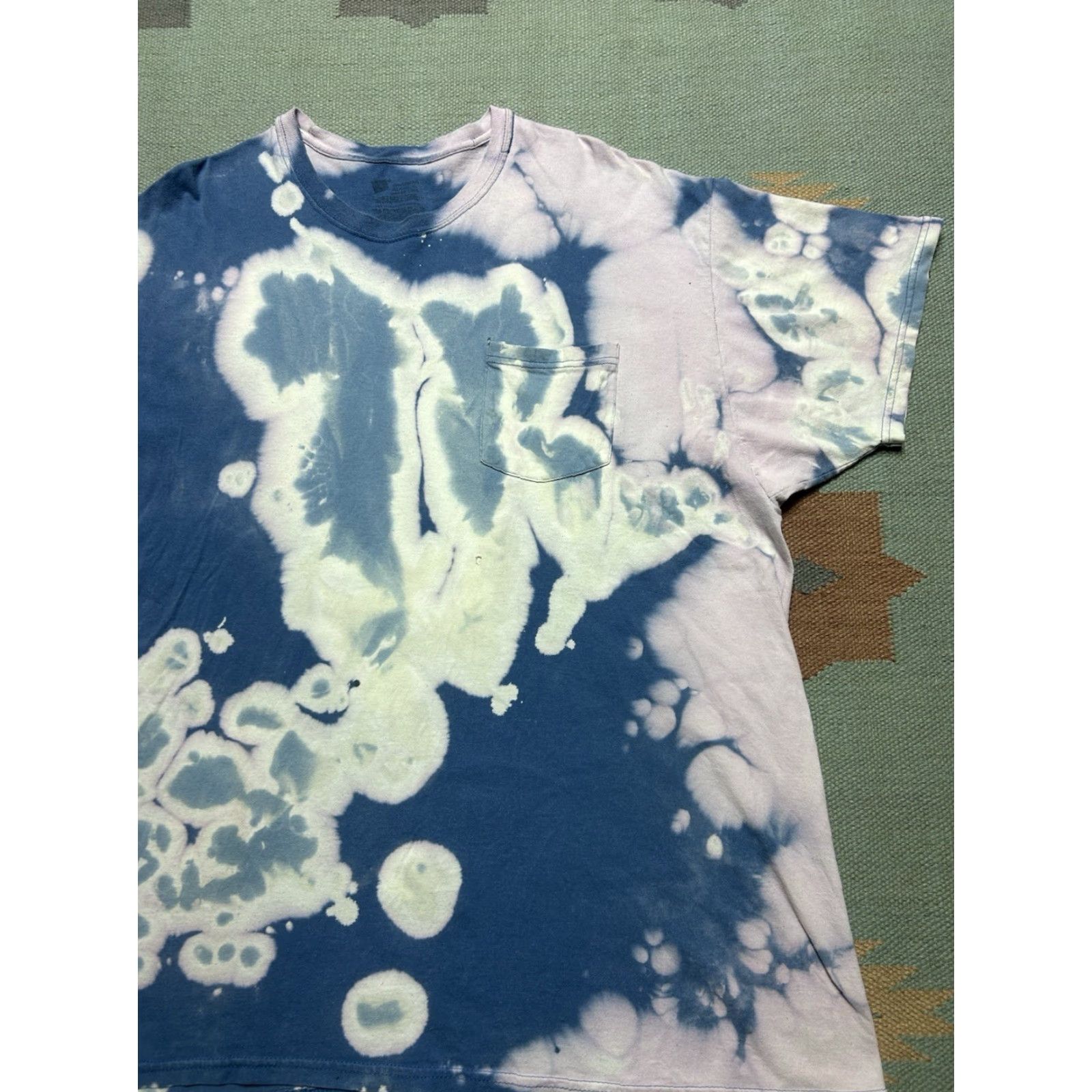 Hanes Hanes Pocket T Shirt Bleach Tie Dye Blue White Hippie Cotton Distressed XL Men Regular Pockets Size US XL / EU 56 / 4 - 3 Thumbnail
