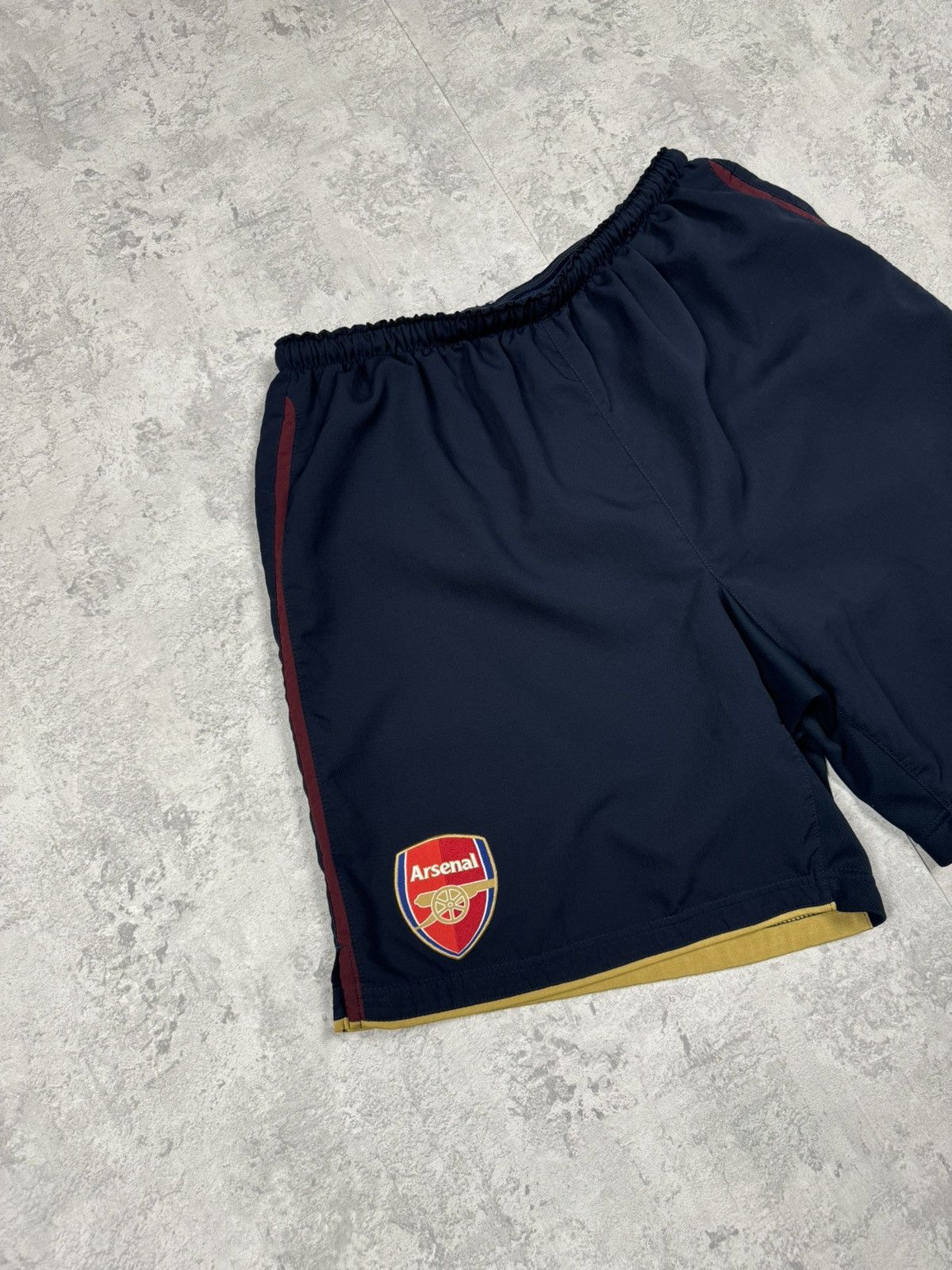 Nike Vintage Nike Arsenal Shorts Size M Size US 31 - 2 Thumbnail