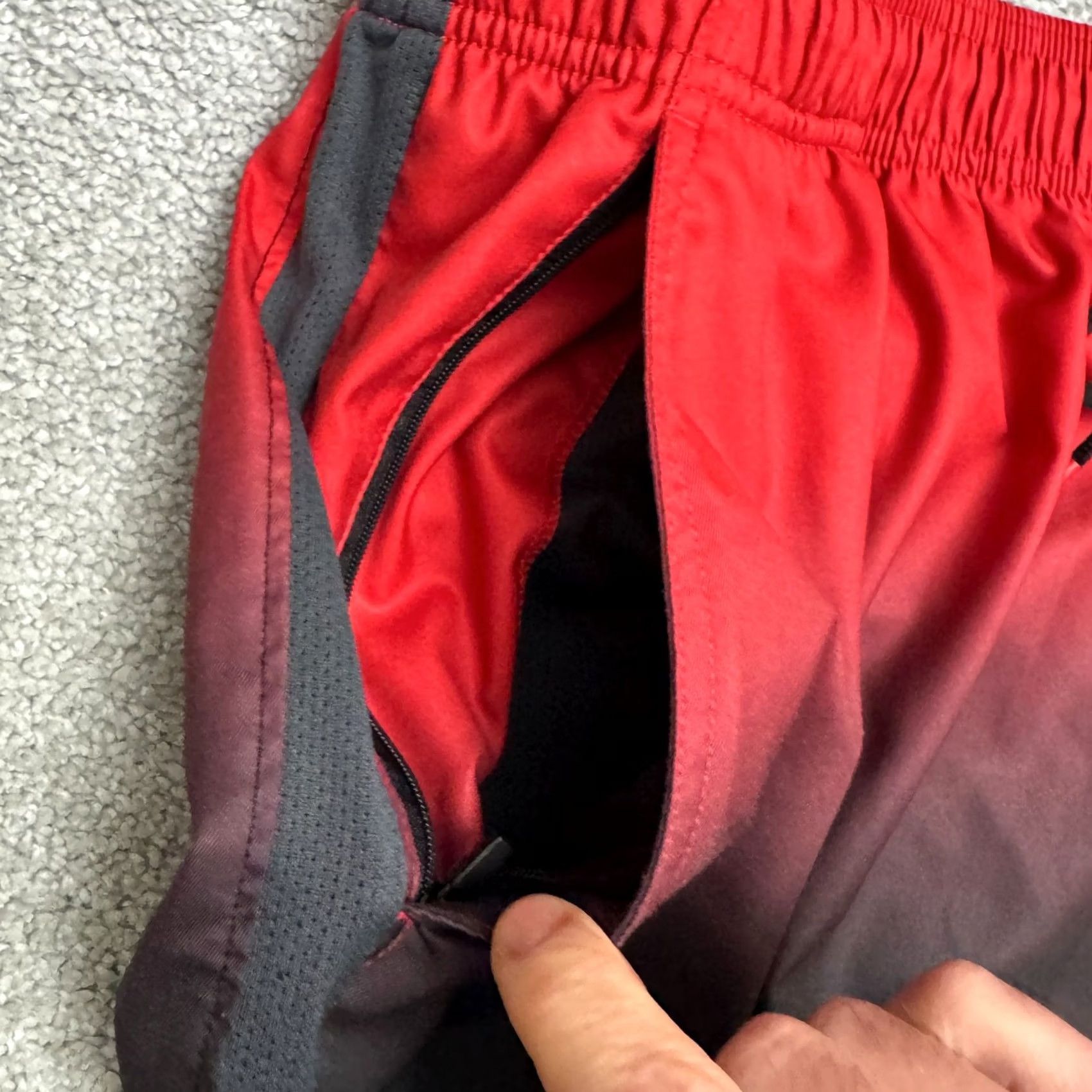 Vintage MSX Ombre Athletic Training Shorts Mens 3XL Red Black Jersey Pocket Drawstring Elastic Waist Breathable 10in Inseam Active Sports Athleisure Shirt? Size US 39 - 6 Thumbnail