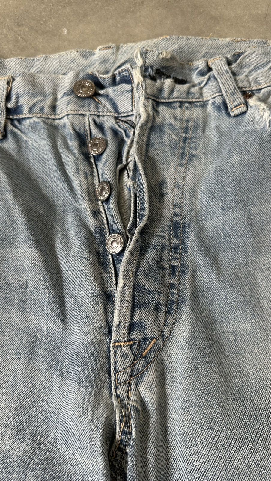 Spellbound VINTAGE LEVIS BUTTON SPELLBOUND DISTRESSED SELVEDGE PANT Size US 34 / EU 50 - 7 Thumbnail