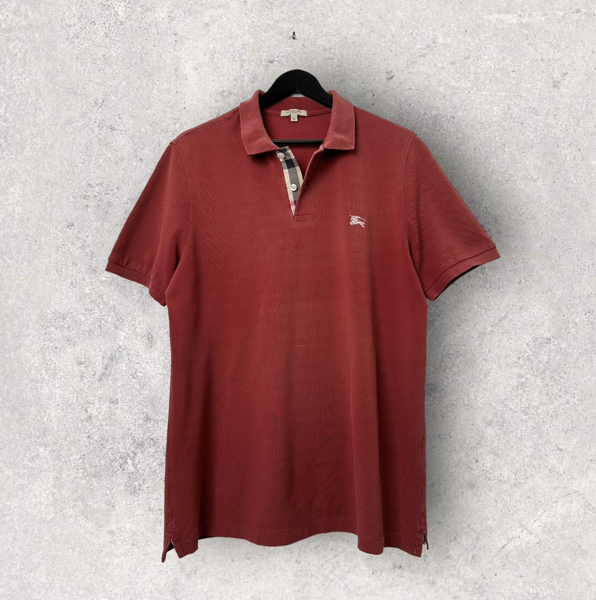 Burberry store shirt bordeaux