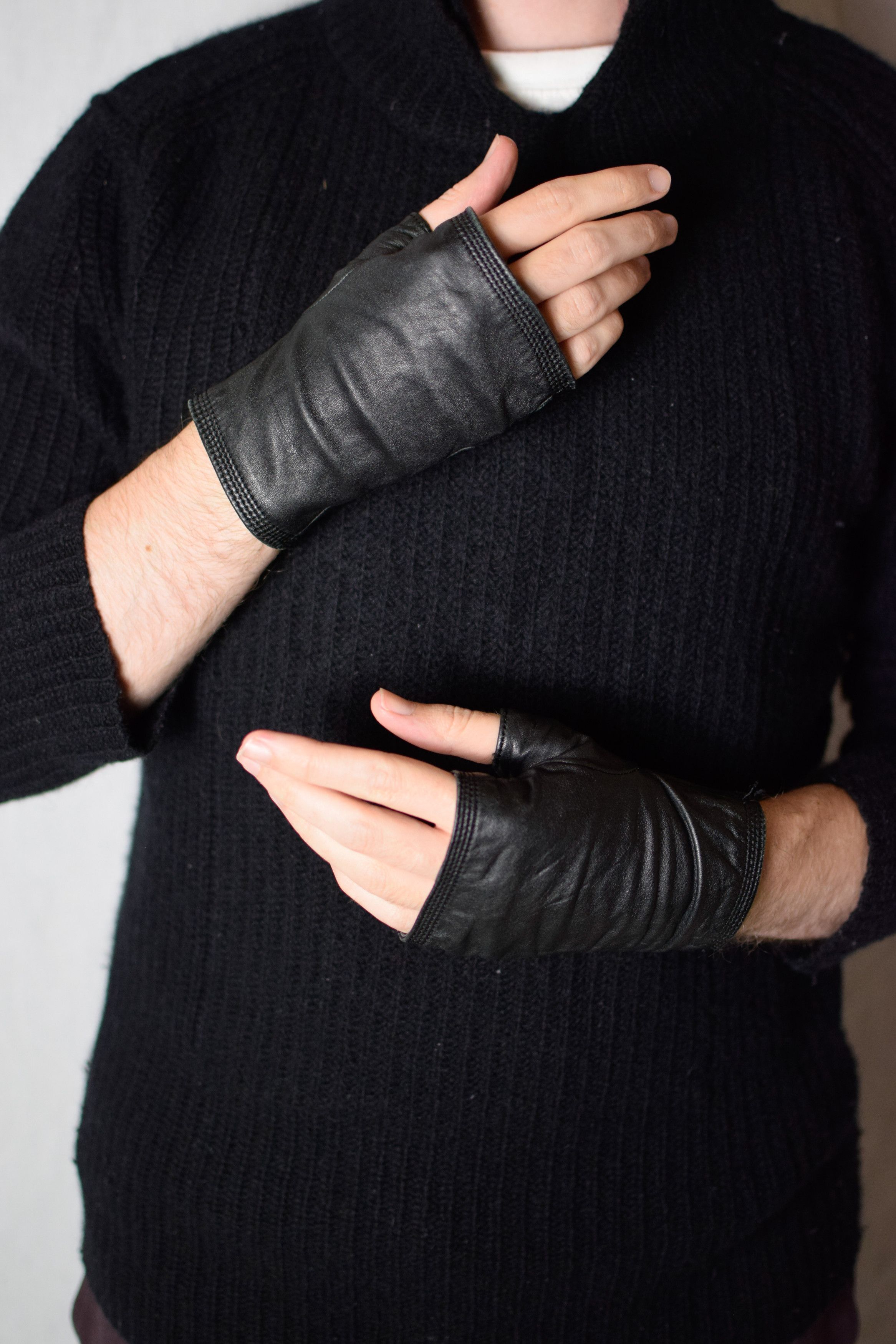 Pre-owned Julius Archive Fingerless Gloves