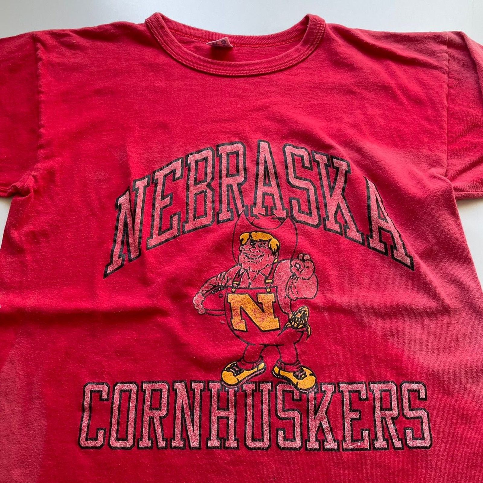 Champion Vintage 90s Nebraska Huskers NCAA T Shirt Large Faded Rare Size US L / EU 52-54 / 3 - 2 Thumbnail