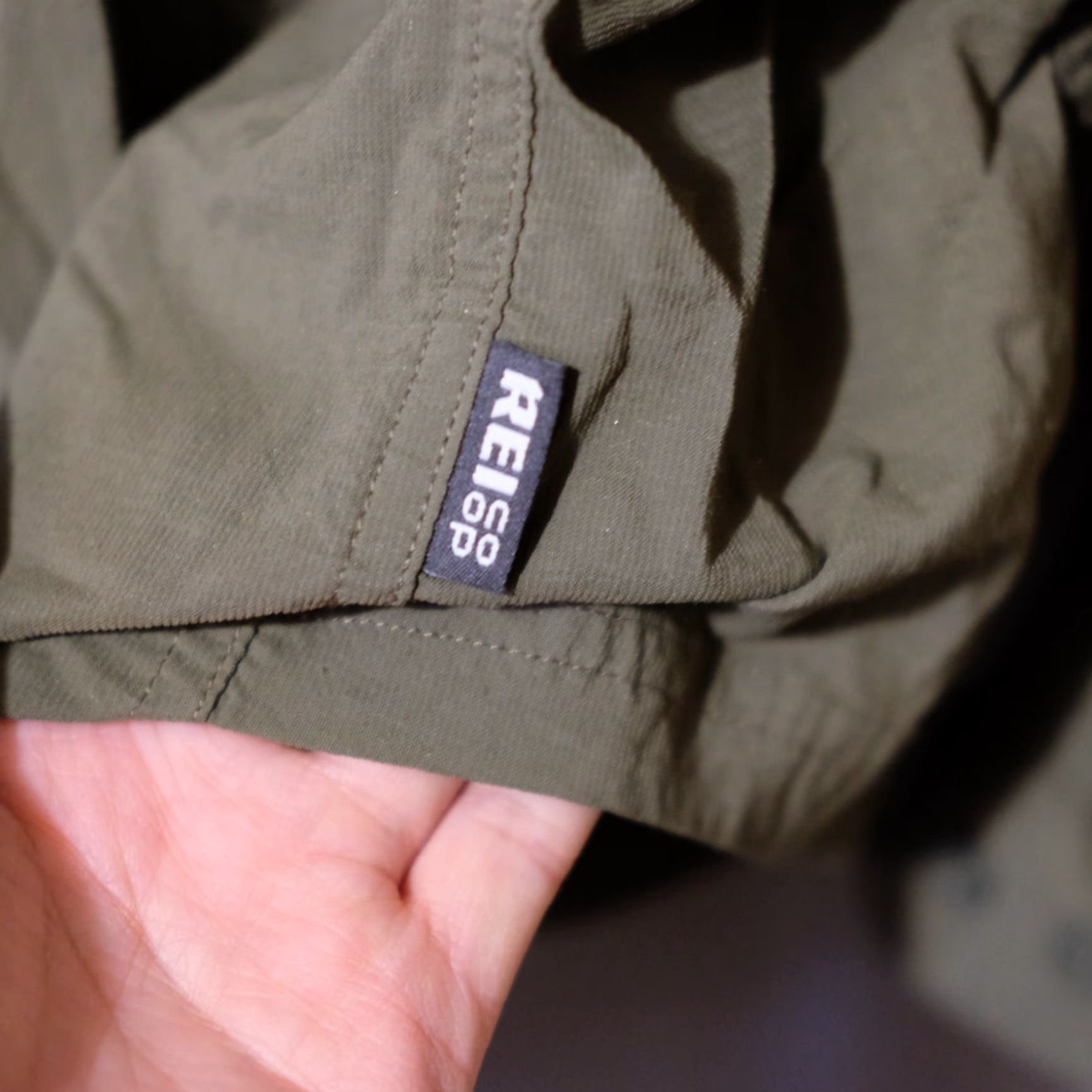 Vintage EUC REI Coop Shirt Green Long Sleeve Outdoor Hiking Mens 2XL Button-Up Nylon/Spandex Casual Travel Pockets 90s? Size US XXL / EU 58 / 5 - 4 Thumbnail