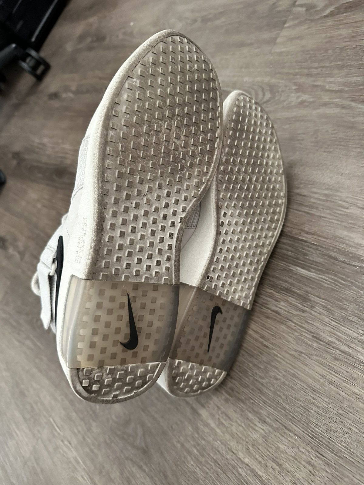 Fear of God × Nike Nike Air Fear of God Raid (2019) Size US 9 / EU 42 - 6 Thumbnail