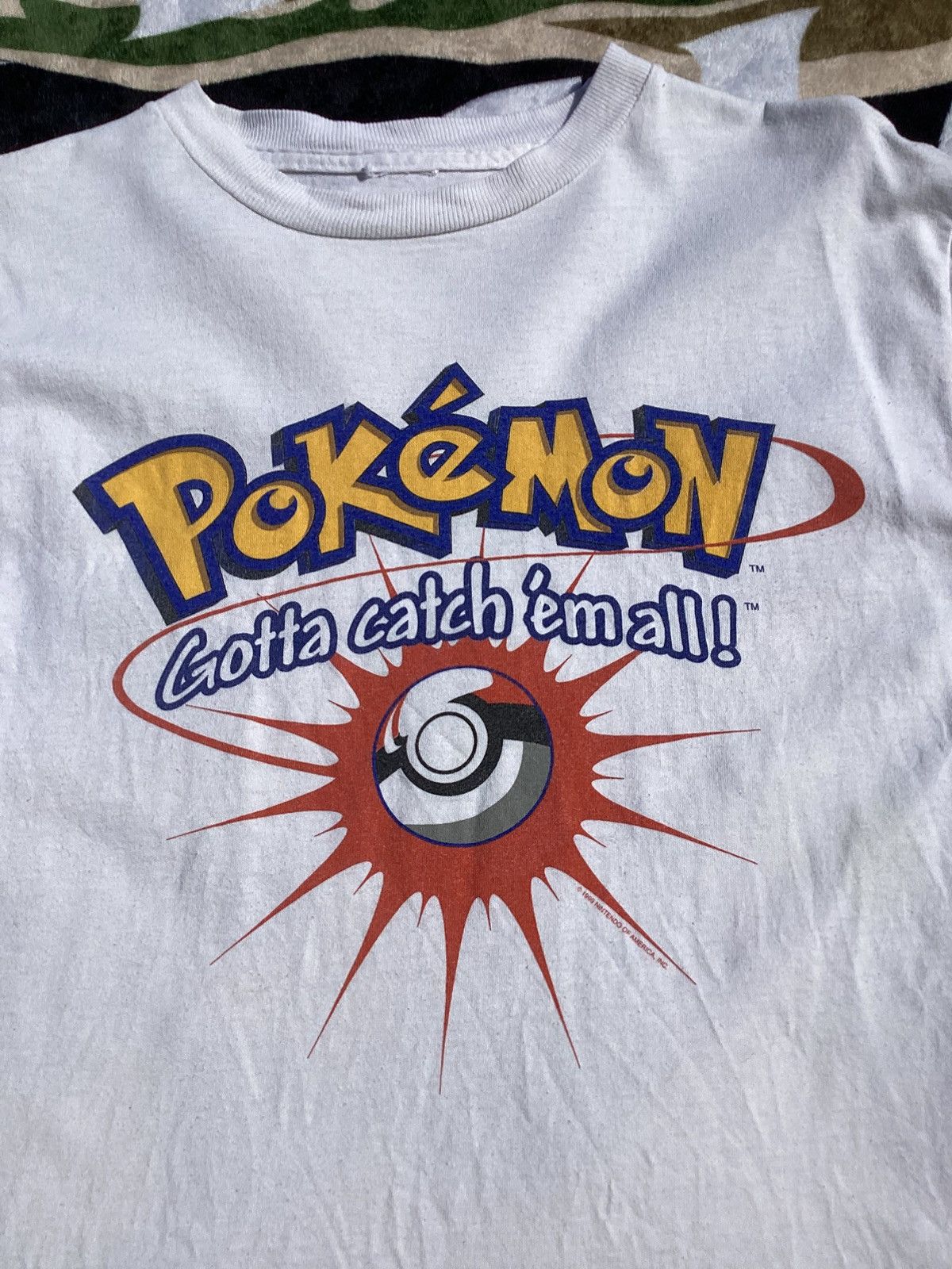 Pokemon Vtg 1999 Nintendo Pokémon catch them all Poké ball trainer T Size US L / EU 52-54 / 3 - 2 Thumbnail