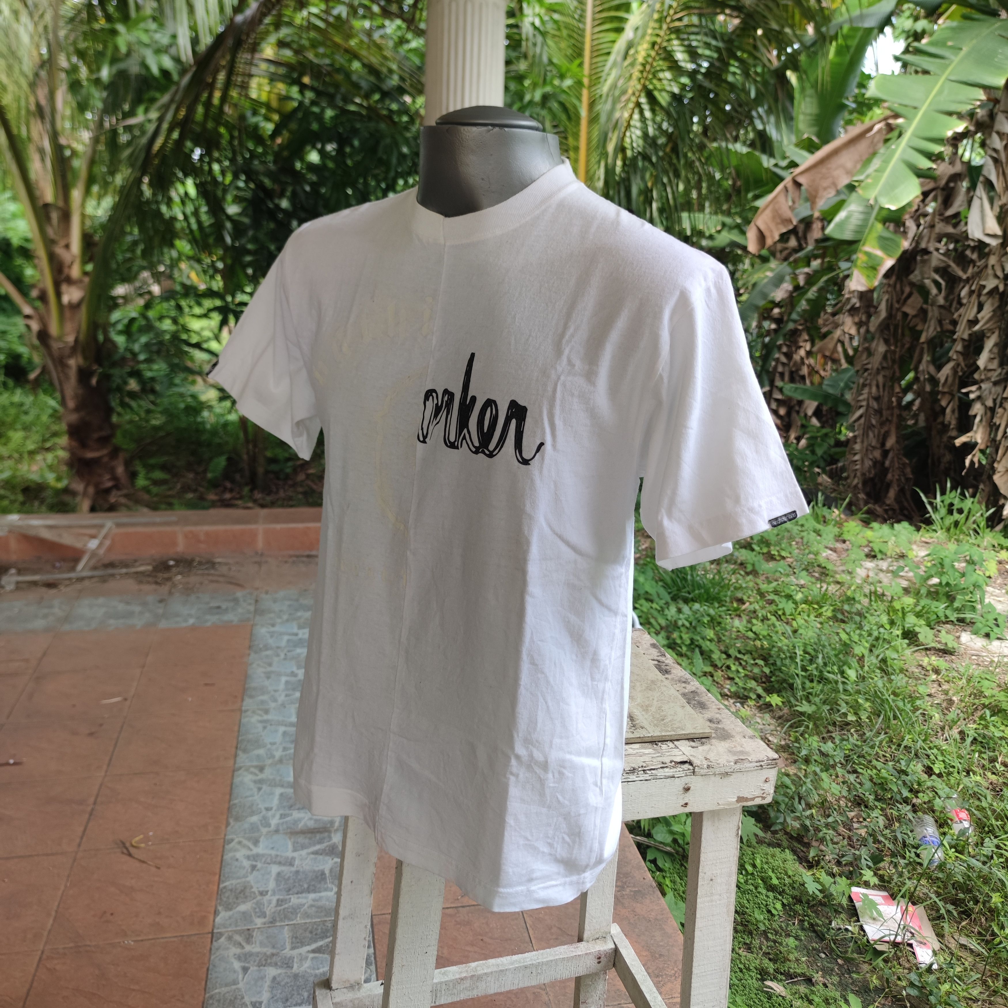 Bape × Neighborhood BAPE x NEIGHBORHOOD SPLIT TEE Size US M / EU 48-50 / 2 - 6 Thumbnail