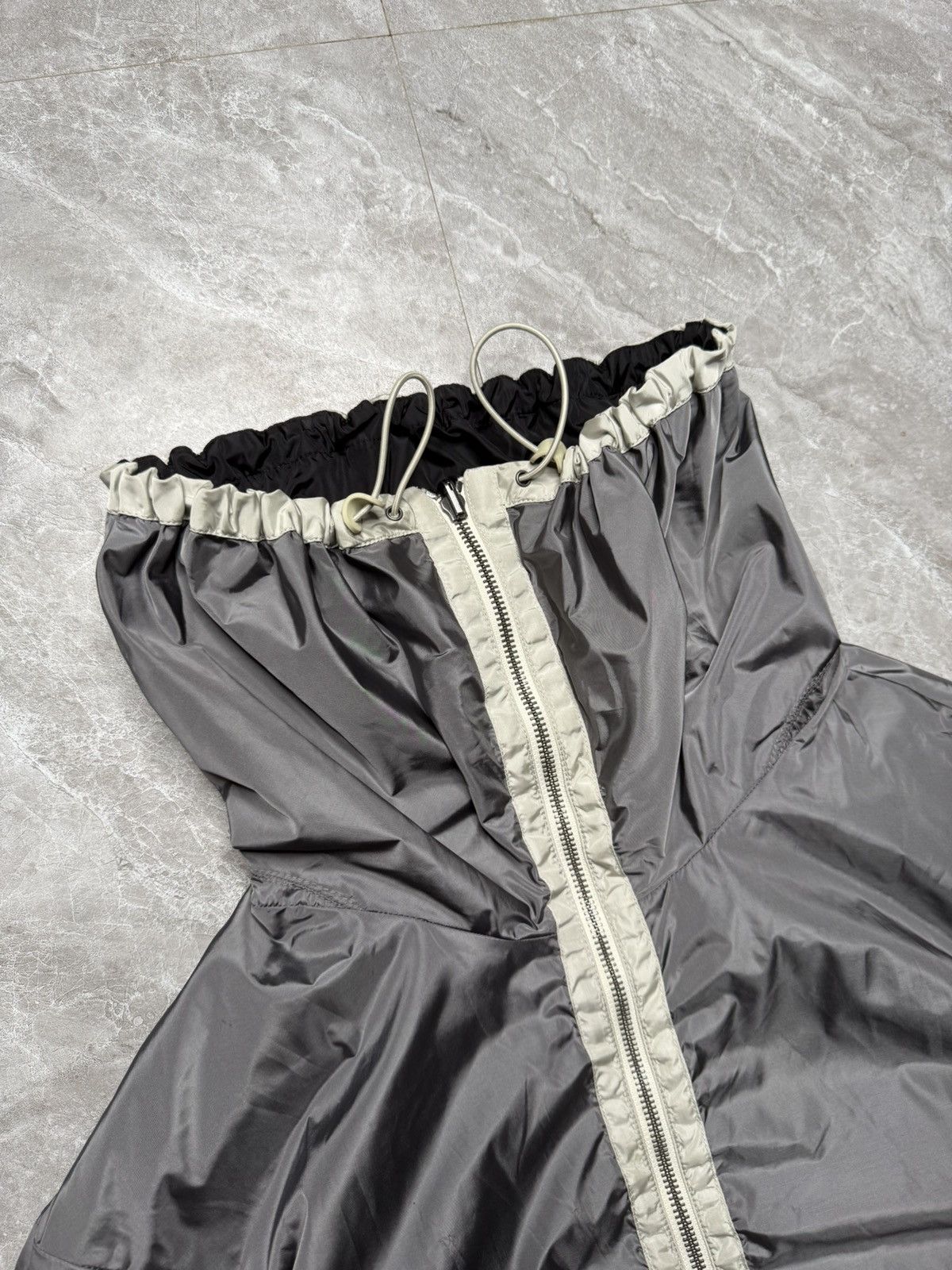 Prada Prada S/S 11 Reversible Nylon Highneck Jacket Size XS / US 0-2 / IT 36-38 - 3 Thumbnail