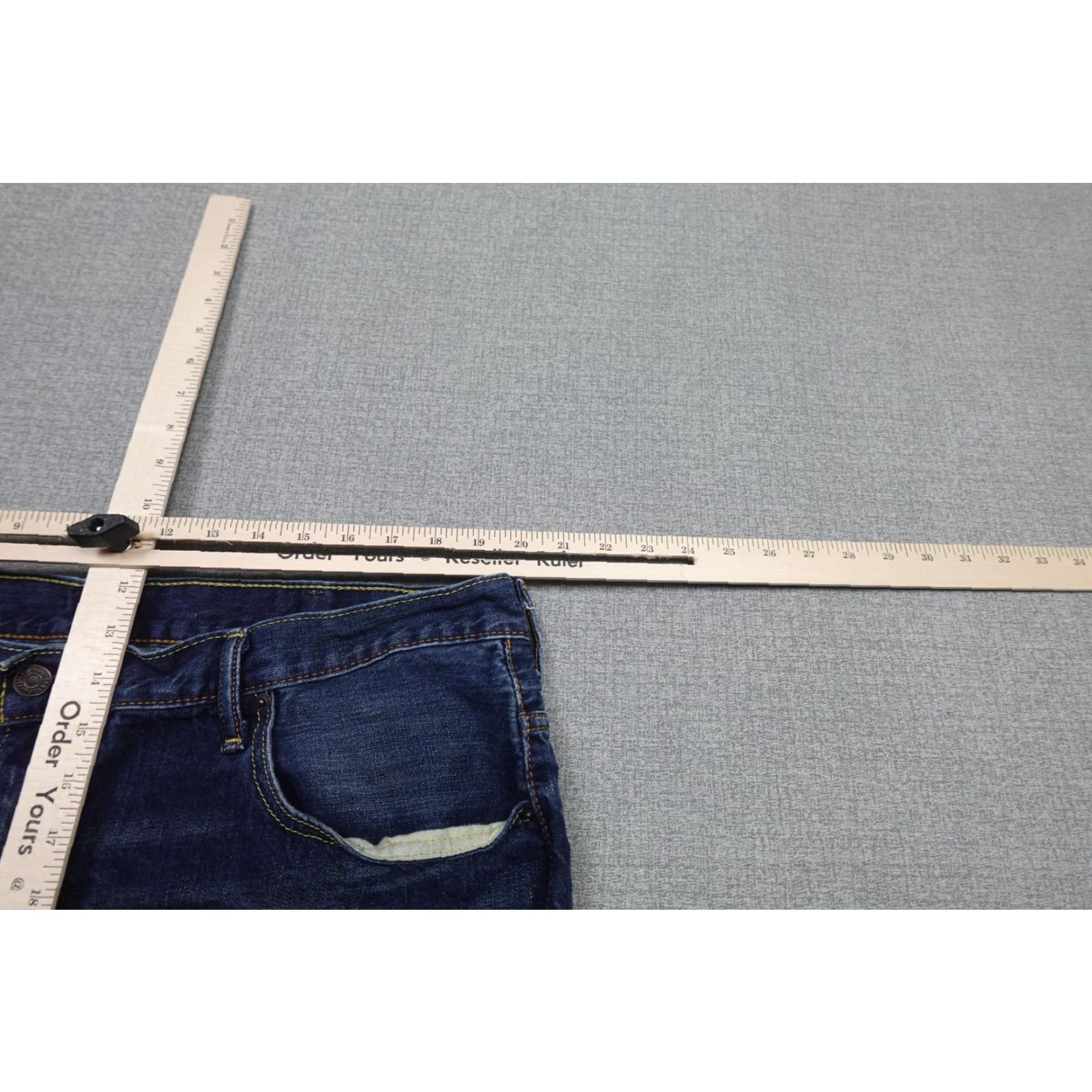 Levi's Levi's 569 Denim Shorts Bermuda Men 42 Blue Medium Wash 5-Pocket Zip Fly Pockets Size US 42 / EU 58 - 5 Thumbnail