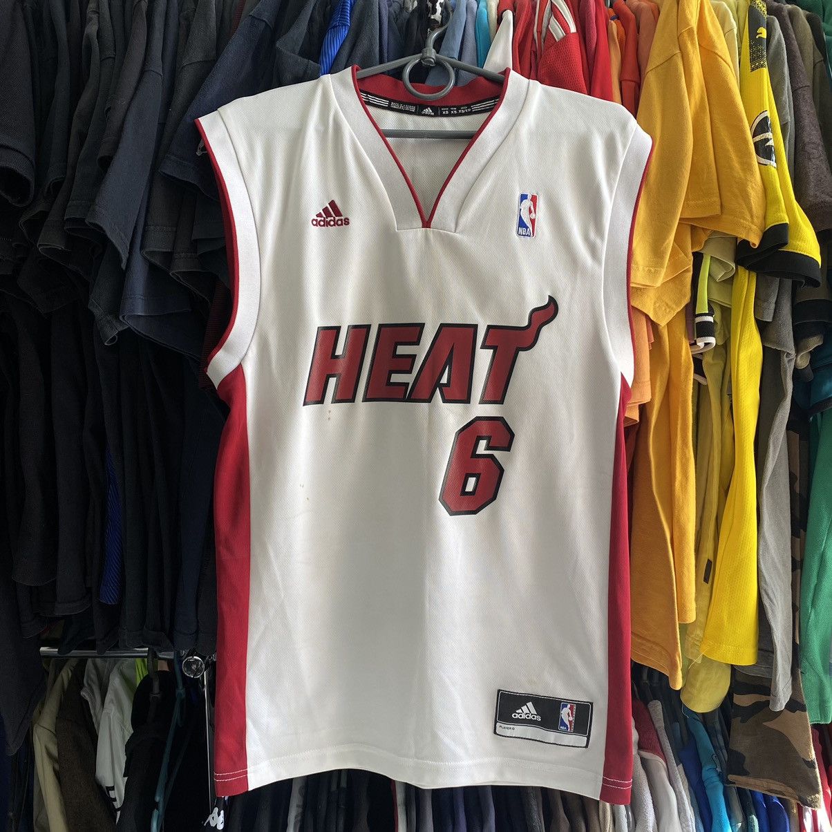 Fake lebron jersey sales