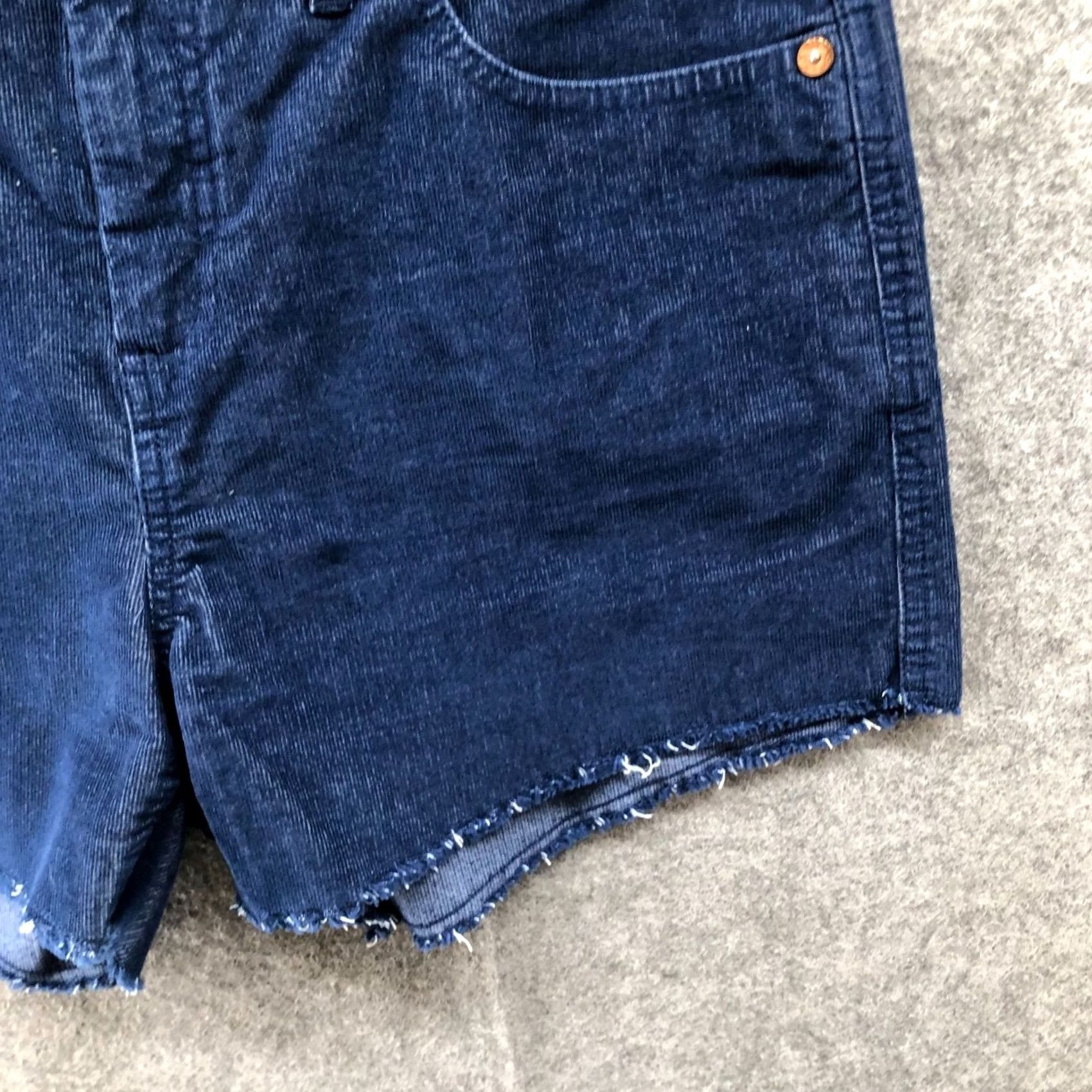 Gap Gap Corduroy Shorts Womens 10 Blue Cutoff Frayed Stretch Dark Blue 10'' Rise Size 32" / US 10 / IT 46 - 4 Thumbnail