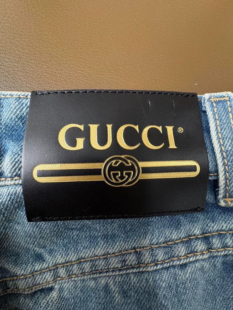 Gucci Gucci Make old washed blue jeans Size 23" - 8 Thumbnail