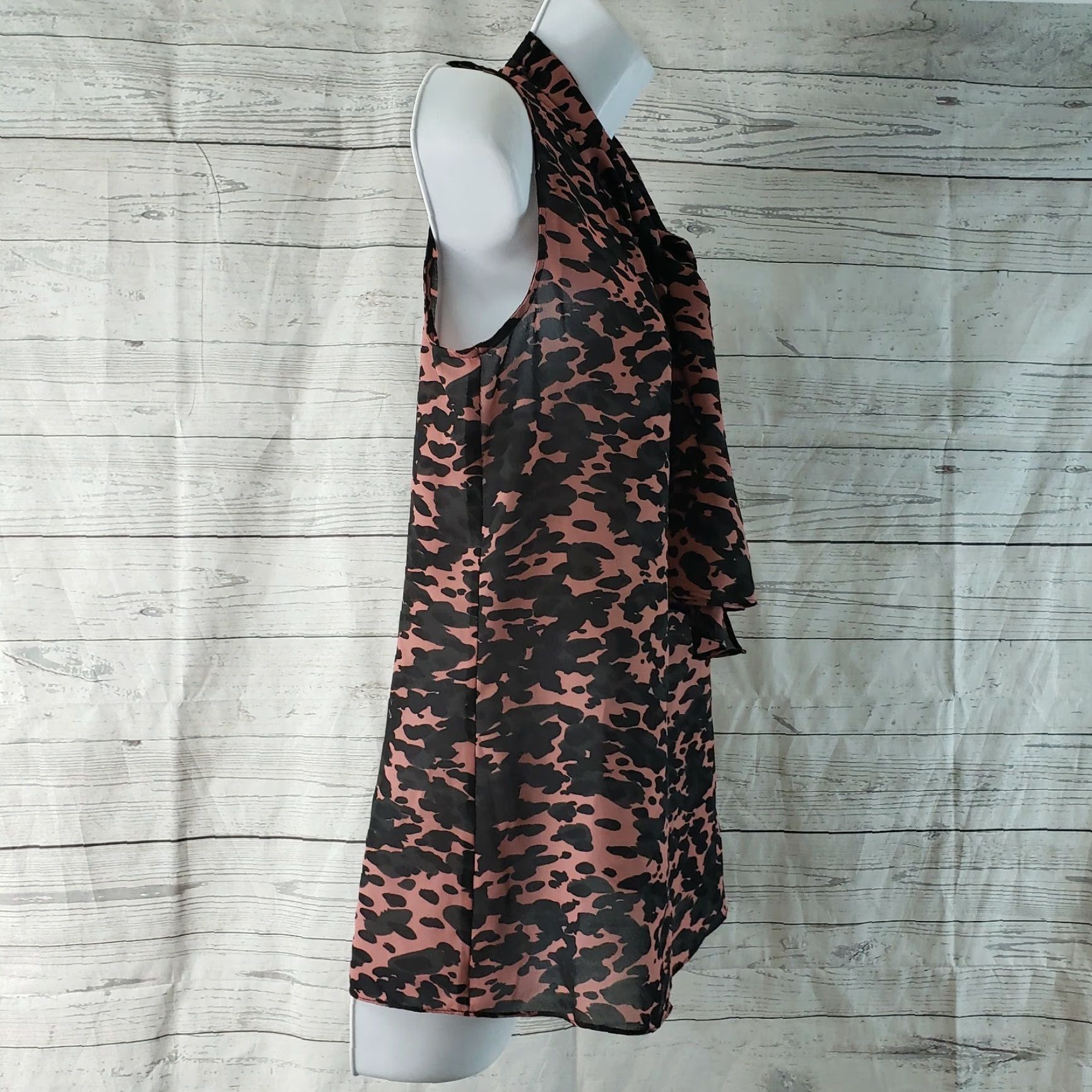 Vintage CAbi 3075 Blouse Womens XS Black Pink Sleeveless Neck Tie 9 to 5 Shirt Chiffon Polyester VINTAGE No Size XS / US 0-2 / IT 36-38 - 2 Thumbnail