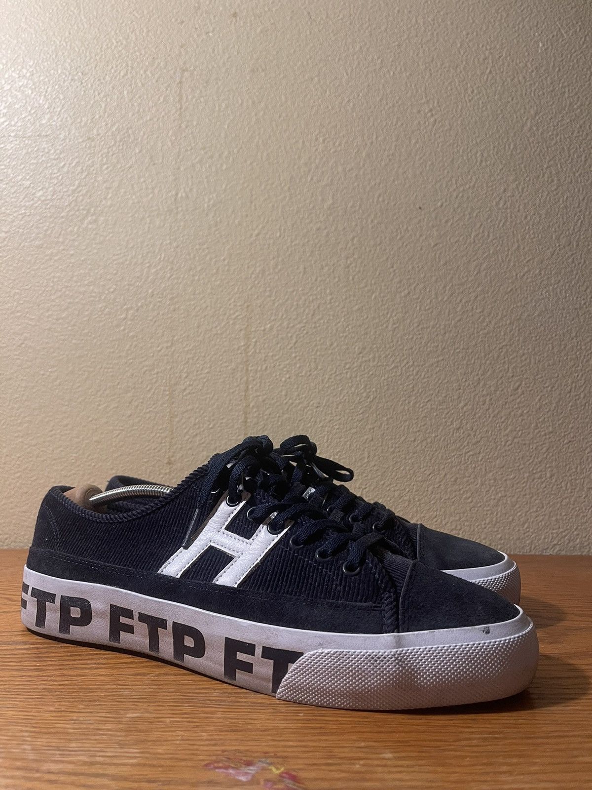 Huf Huf x FTP low top sneakers Size US 9.5 / EU 42-43 - 3 Thumbnail