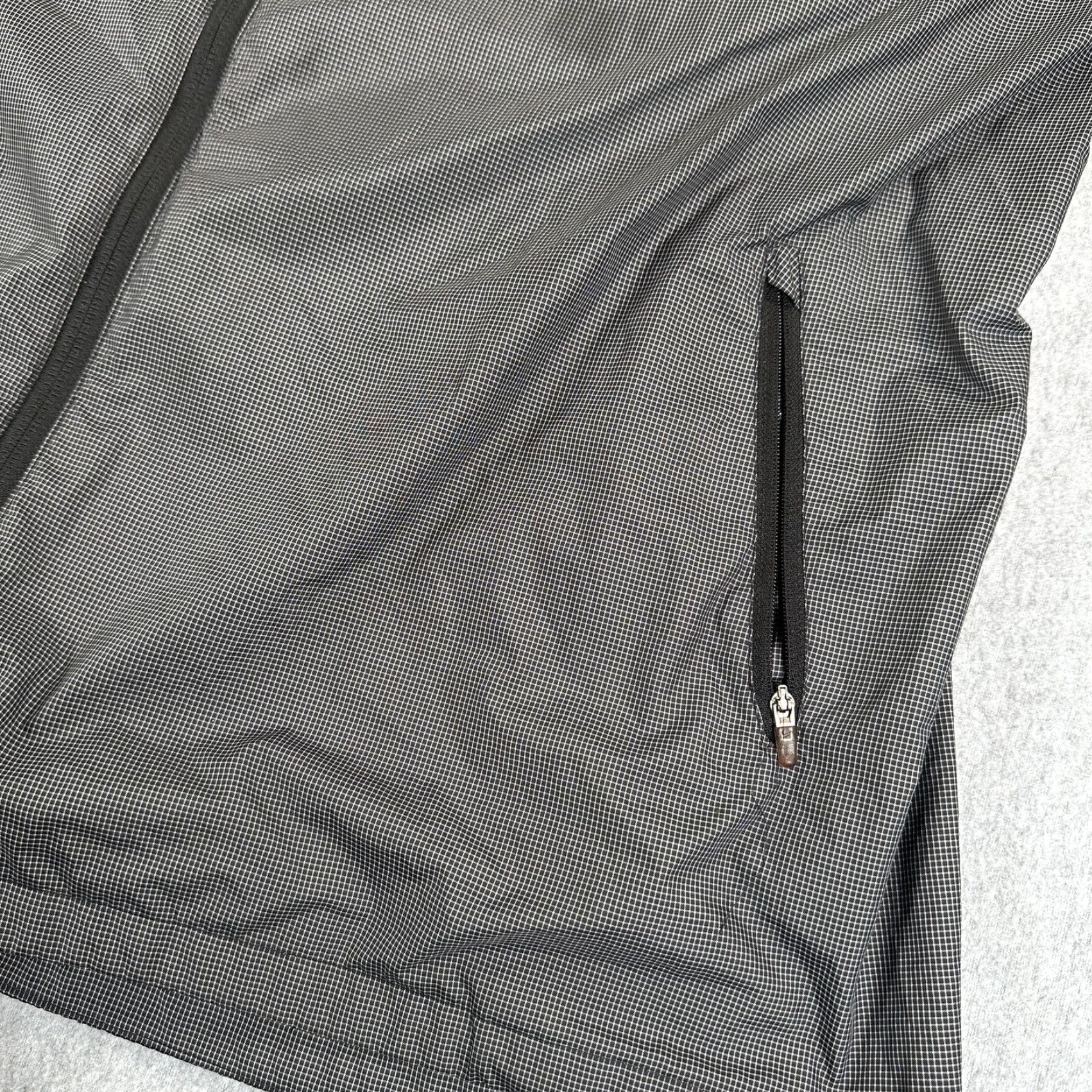 Nike Nike Running Windbreaker Jacket Mens 2XL Gray Hooded Zip Pockets Lightweight Size US XXL / EU 58 / 5 - 4 Thumbnail