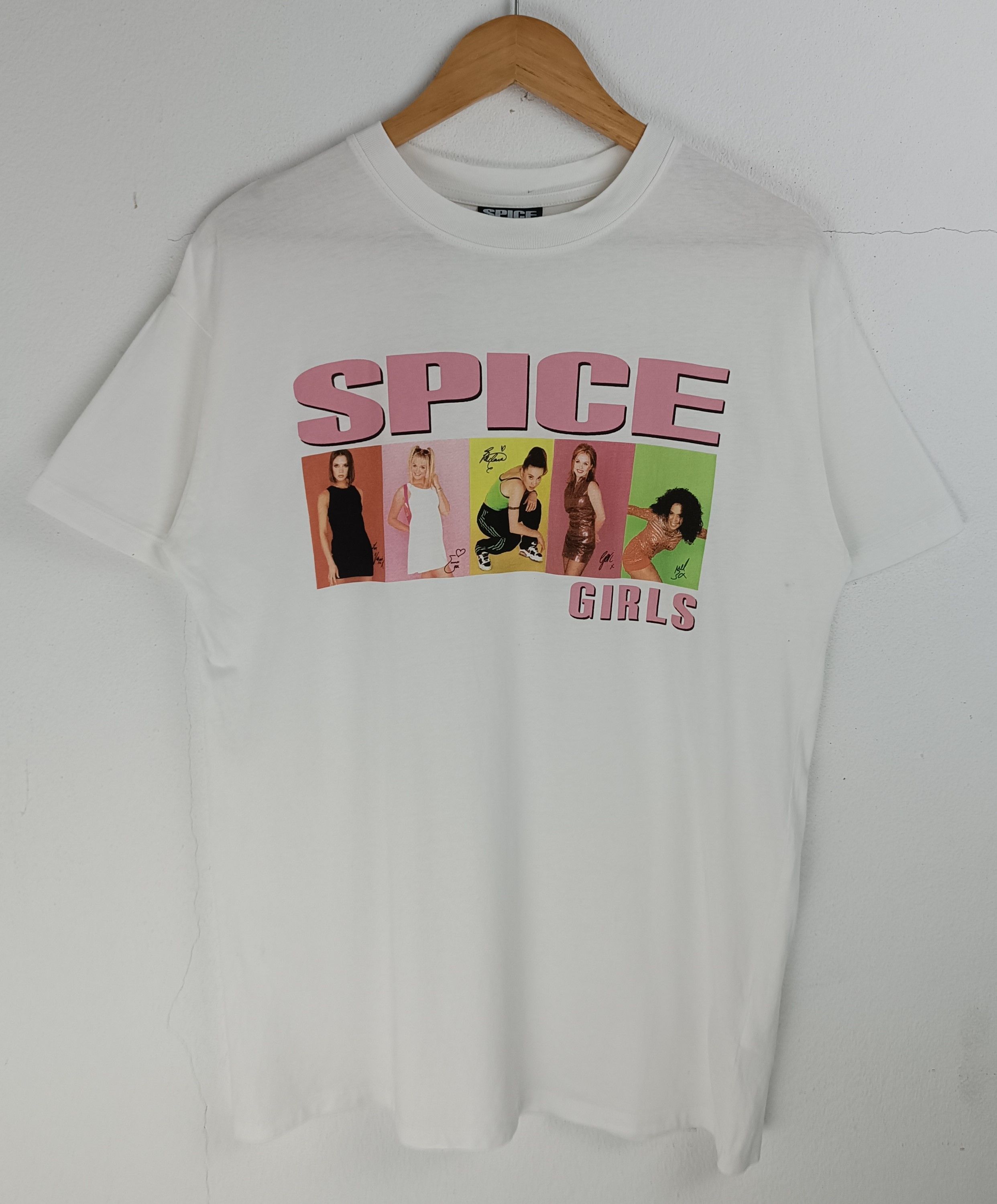 Rap Tees VINTAGE SPICE GIRLS LINE UP TEE BLUR OASIS BACKSTREET NSYNC Size US M / EU 48-50 / 2 - 3 Thumbnail