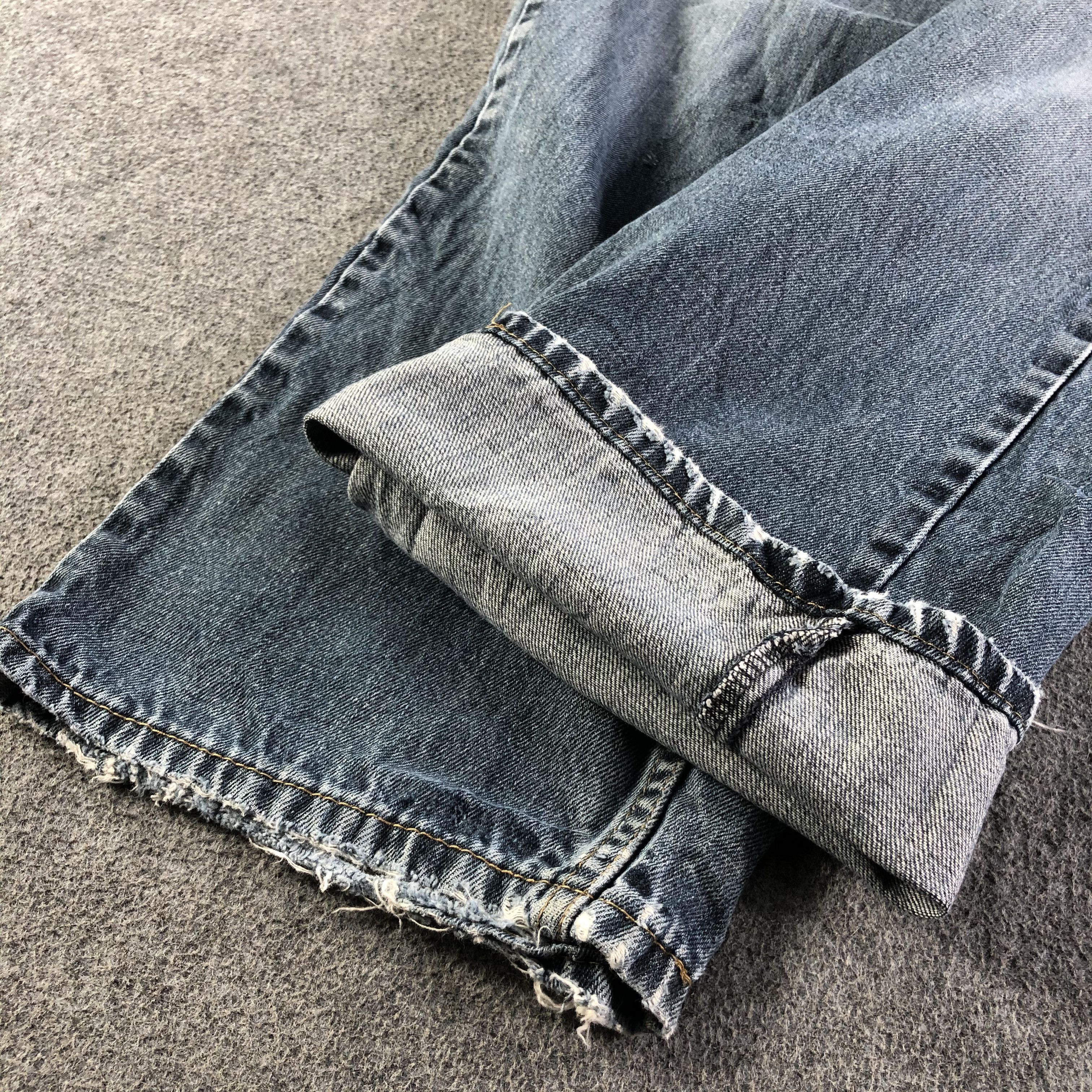 Levi's Vintage Levis 559 Jeans-J4324 Size US 39 - 7 Thumbnail