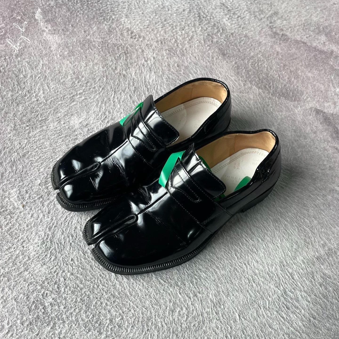 Nike Nike Black Lowtop Sneakers S Women Size US 6 / IT 36 - 1 Thumbnail