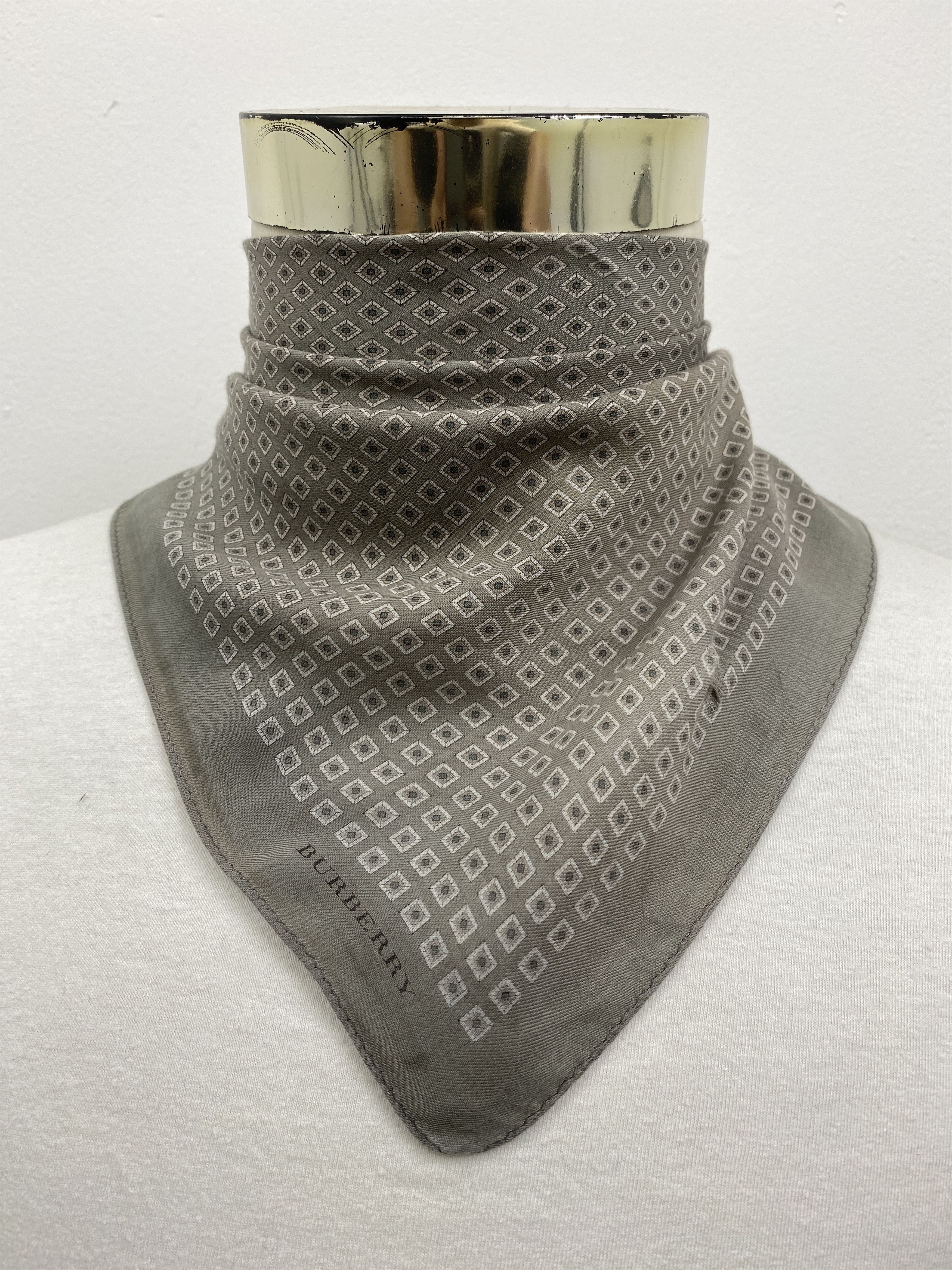 Burberry Burberry Handkerchief / Bandana / Neckerchief HKC0424 Size ONE SIZE - 2 Thumbnail
