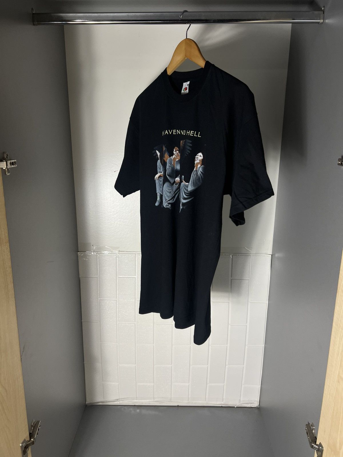 Band Tees VINTAGE HEAVEN AND HELL ALBUM TOUR T-SHIRT RETRO METAL 90s Size US XL / EU 56 / 4 - 4 Thumbnail