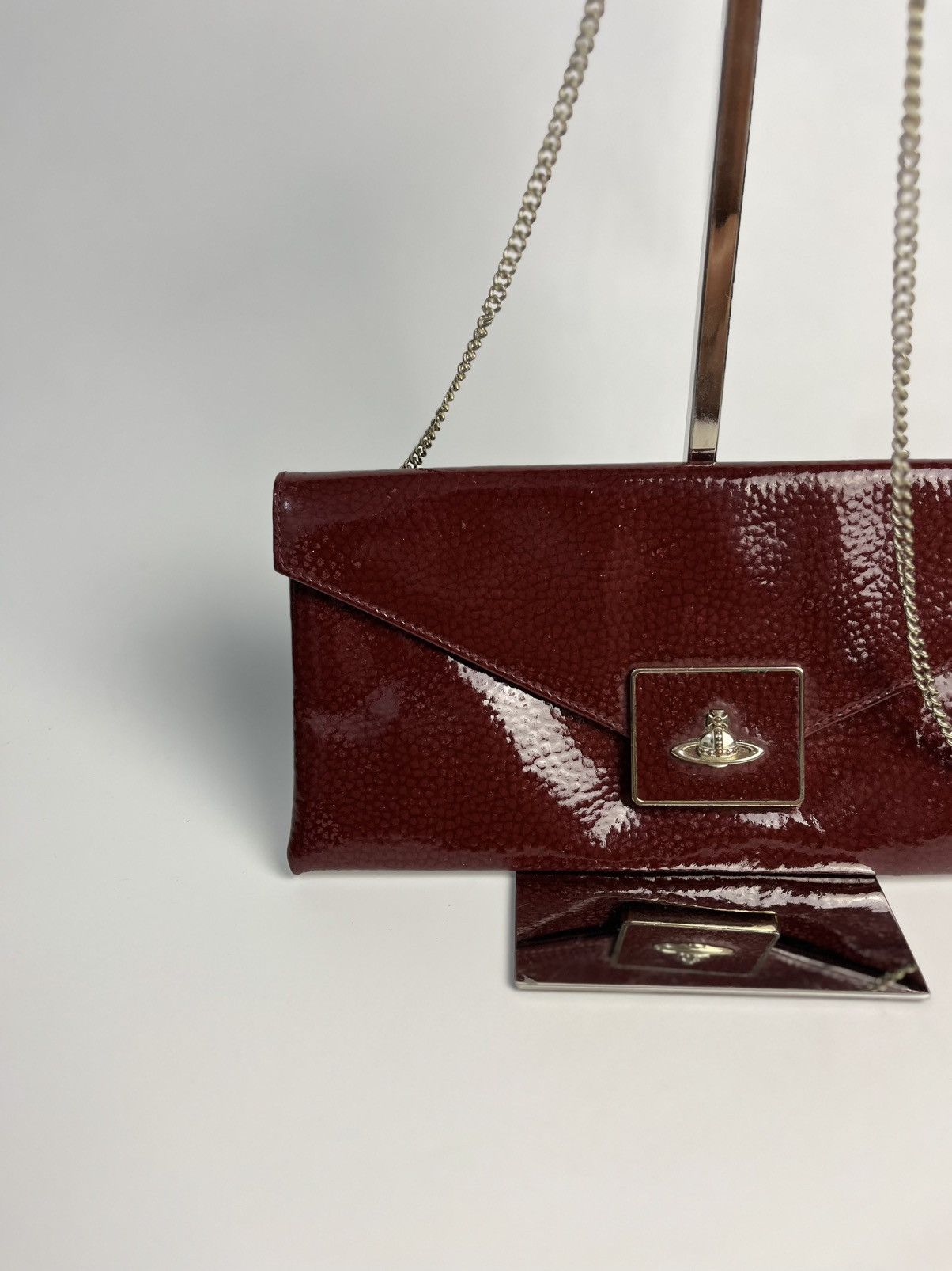 Vivienne Westwood Vivienne Westwood Oxblood Patent Leather Chain Envelope Bag Size ONE SIZE - 3 Thumbnail