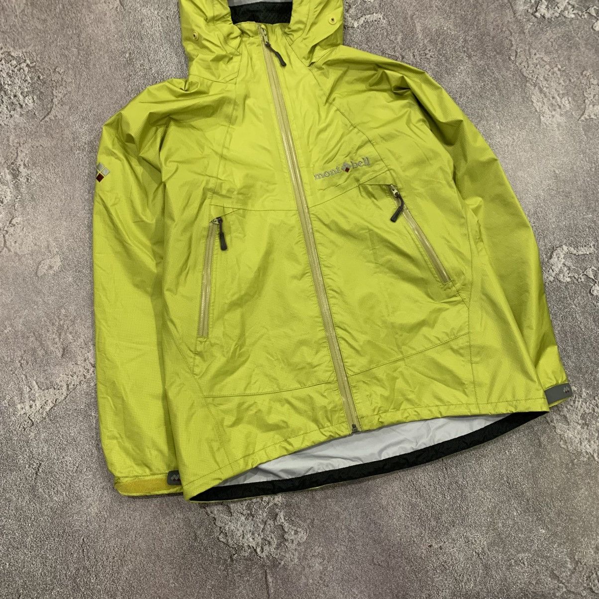 Montbell MontBell Gore tex Women’s Jacket Size S-M Arcteryx Style Size S / US 4 / IT 40 - 3 Thumbnail