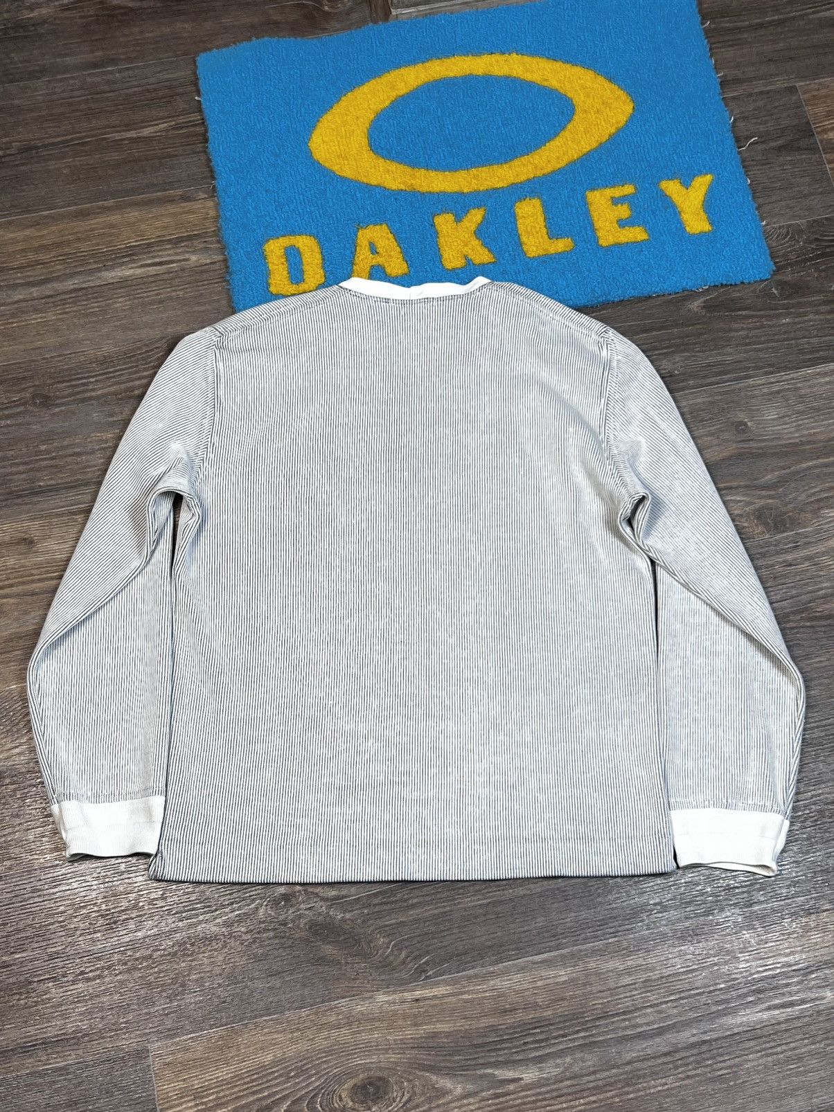 Stone Island Vintage Stone Island Embroidered Logo Stripped Grey Sweater Size US L / EU 52-54 / 3 - 10 Thumbnail