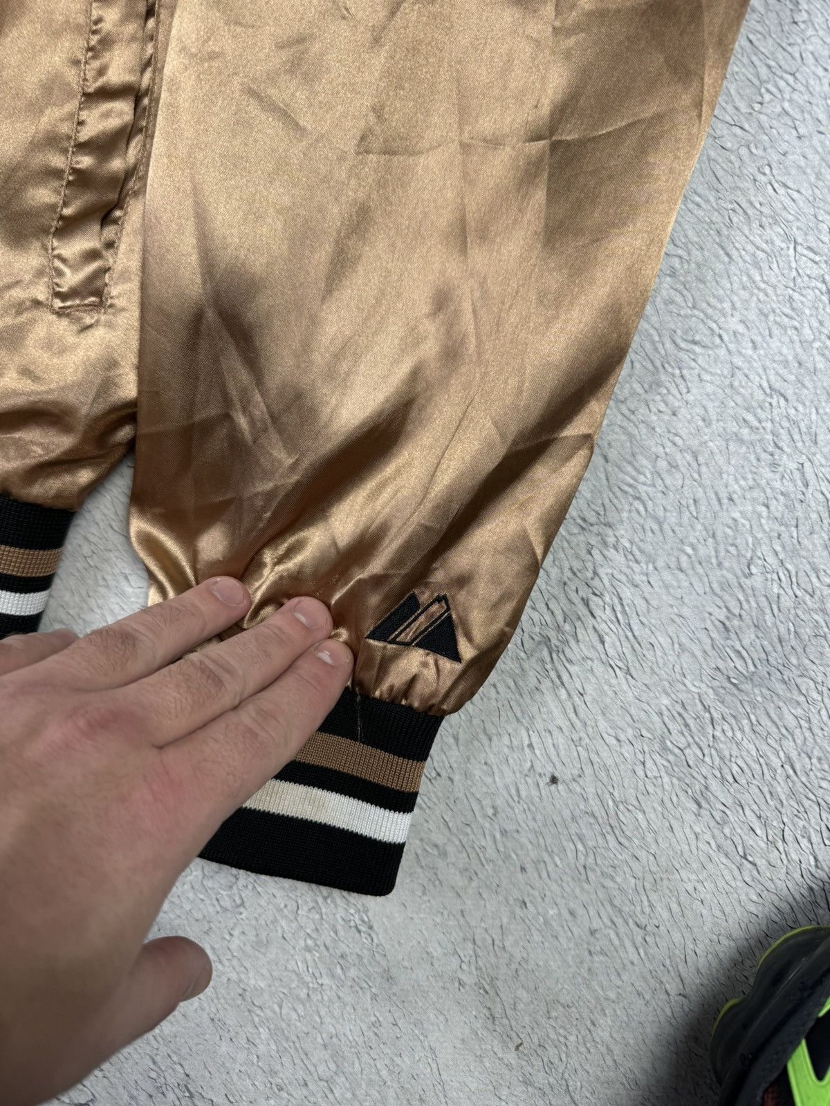 Majestic × Vintage Vintage Chicago Sox Majestic Gold Bomber Sport Jacket Size US L / EU 52-54 / 3 - 6 Thumbnail