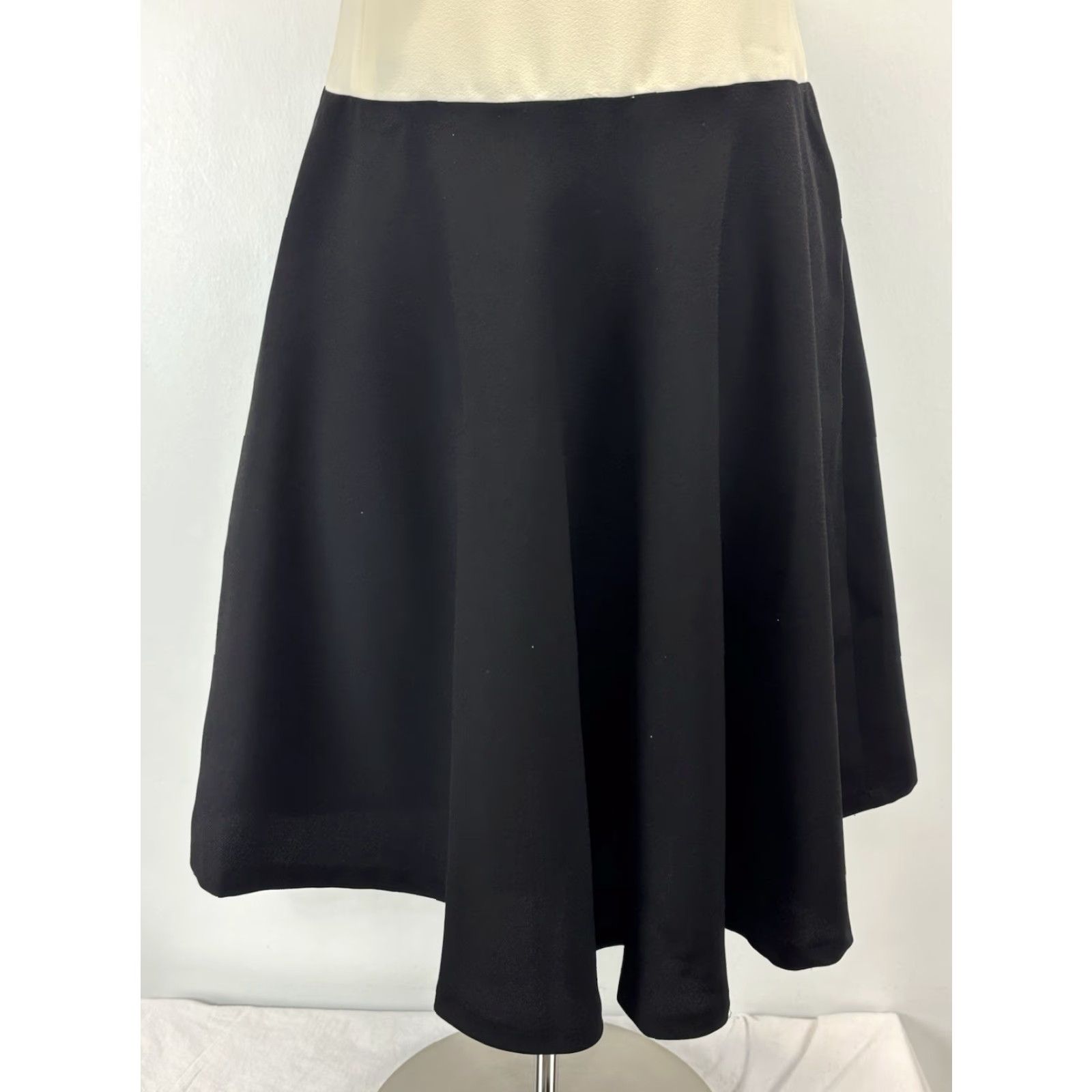 Ralph Lauren Lauren Ralph Lauren Colorblock Dress Sz 4 Cream Black Fit N Flare Classic Dress Size S / US 4 / IT 40 - 3 Thumbnail