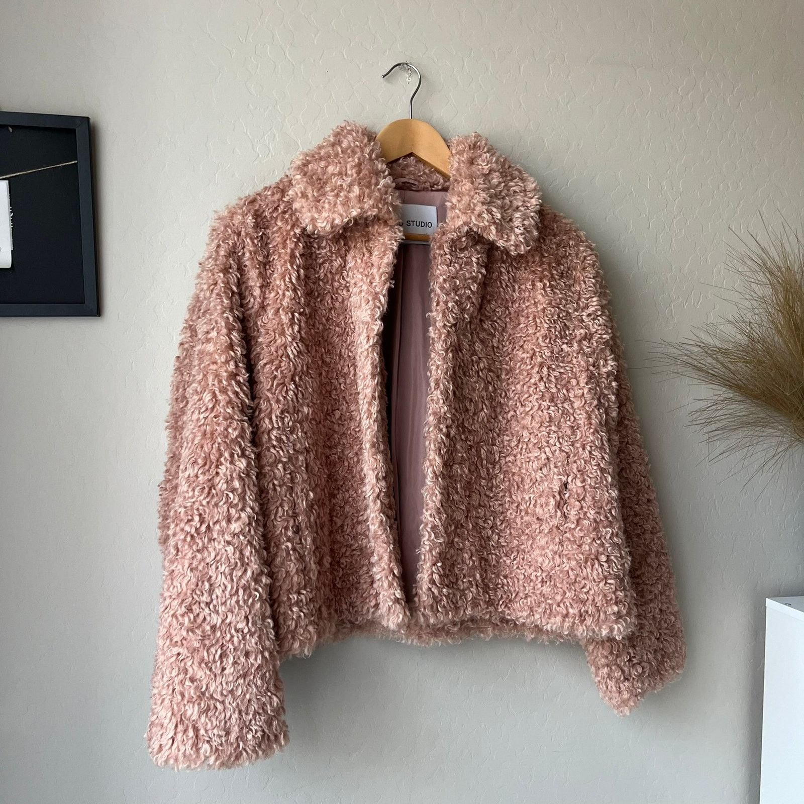 STAND STUDIO Stand Studio Marcella Pink Faux Fur Luxe Winter Jacket Sz 2 Size XS / US 0-2 / IT 36-38 - 3 Thumbnail