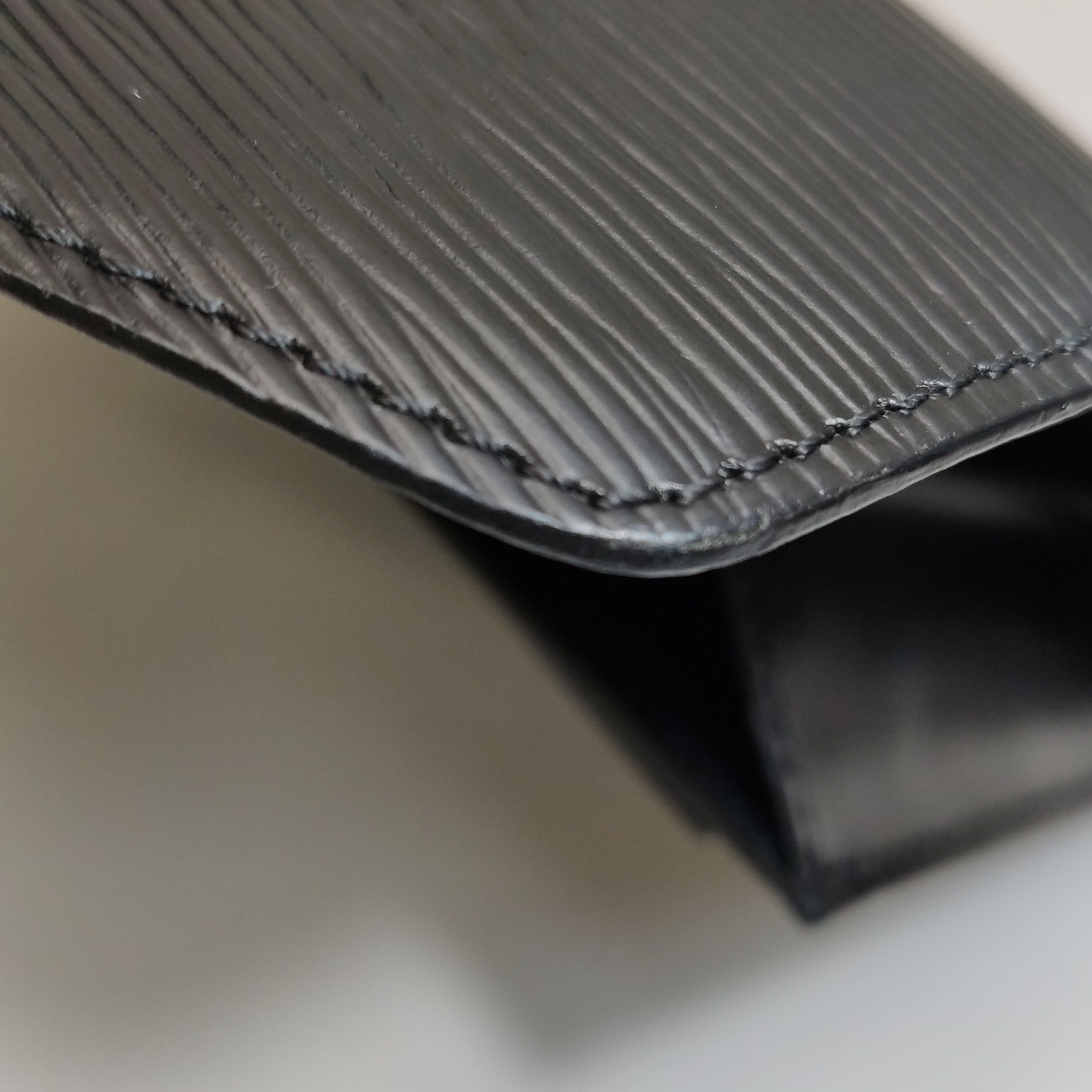 Louis Vuitton Louis Vuitton (LV) Monceau cowhide ripple S-lock buckle sec Size ONE SIZE - 7 Thumbnail