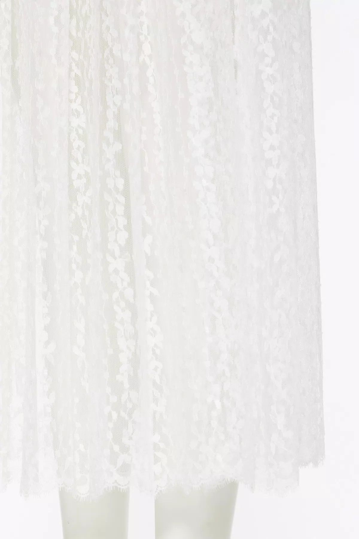 Valentino o1s1wg110426 Midi Skirt in White Size 28" / US 6 / IT 42 - 4 Thumbnail