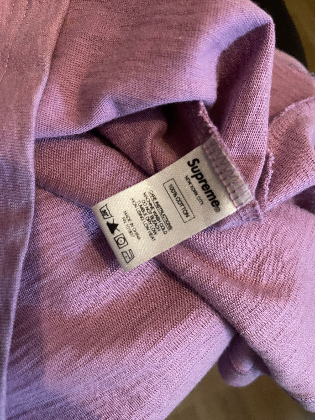 Supreme Supreme sweater pink logo réflective Size US L / EU 52-54 / 3 - 4 Thumbnail