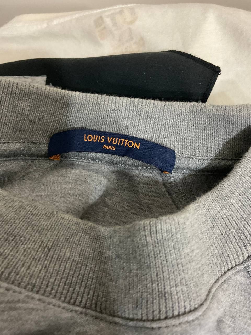 Louis Vuitton SS18 Reflective Logo Sweatshirt Size US M / EU 48-50 / 2 - 4 Thumbnail