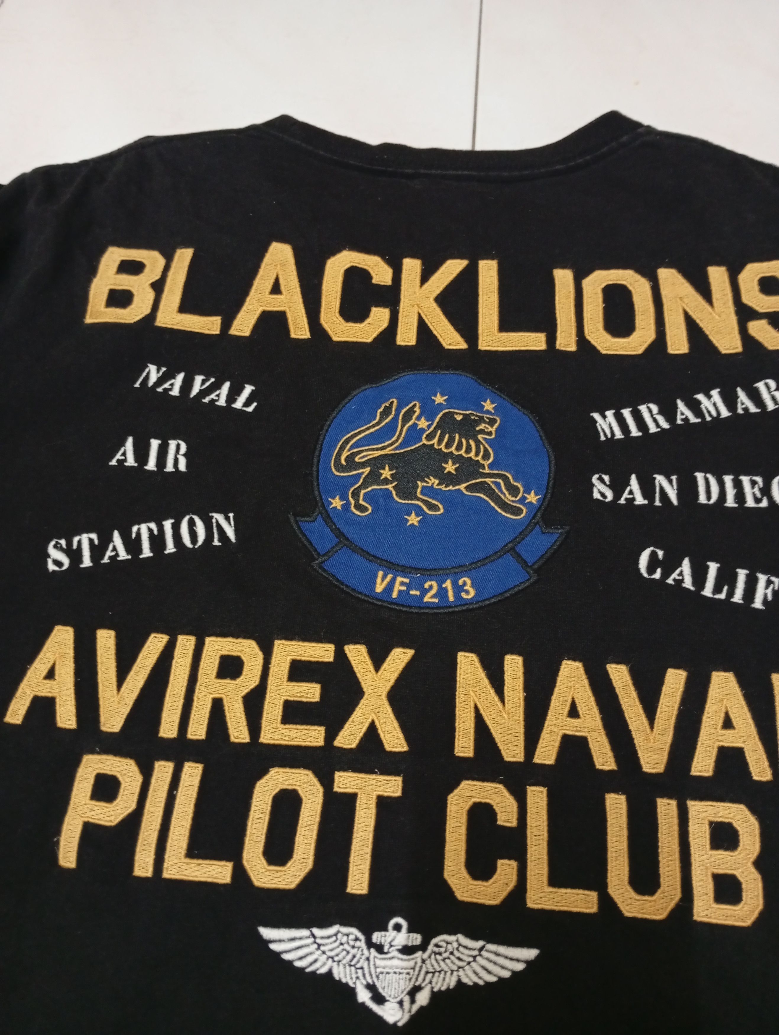 Avirex Avirex X blacklions X pilotclub Size US M / EU 48-50 / 2 - 11 Thumbnail