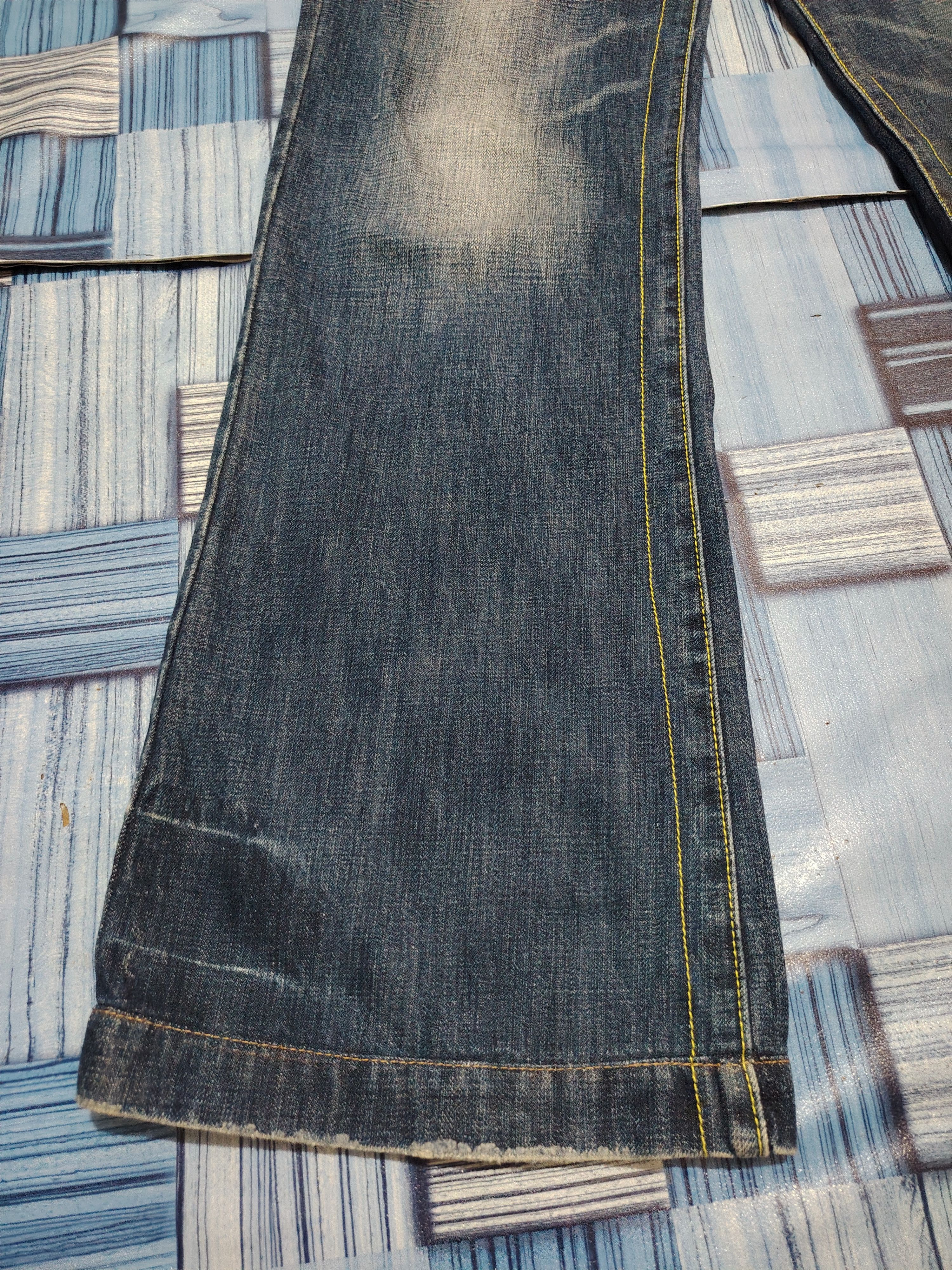Who Decides War Japanese Saburoku Bell Bottom jeans Flared jeans Size US 31 - 8 Thumbnail