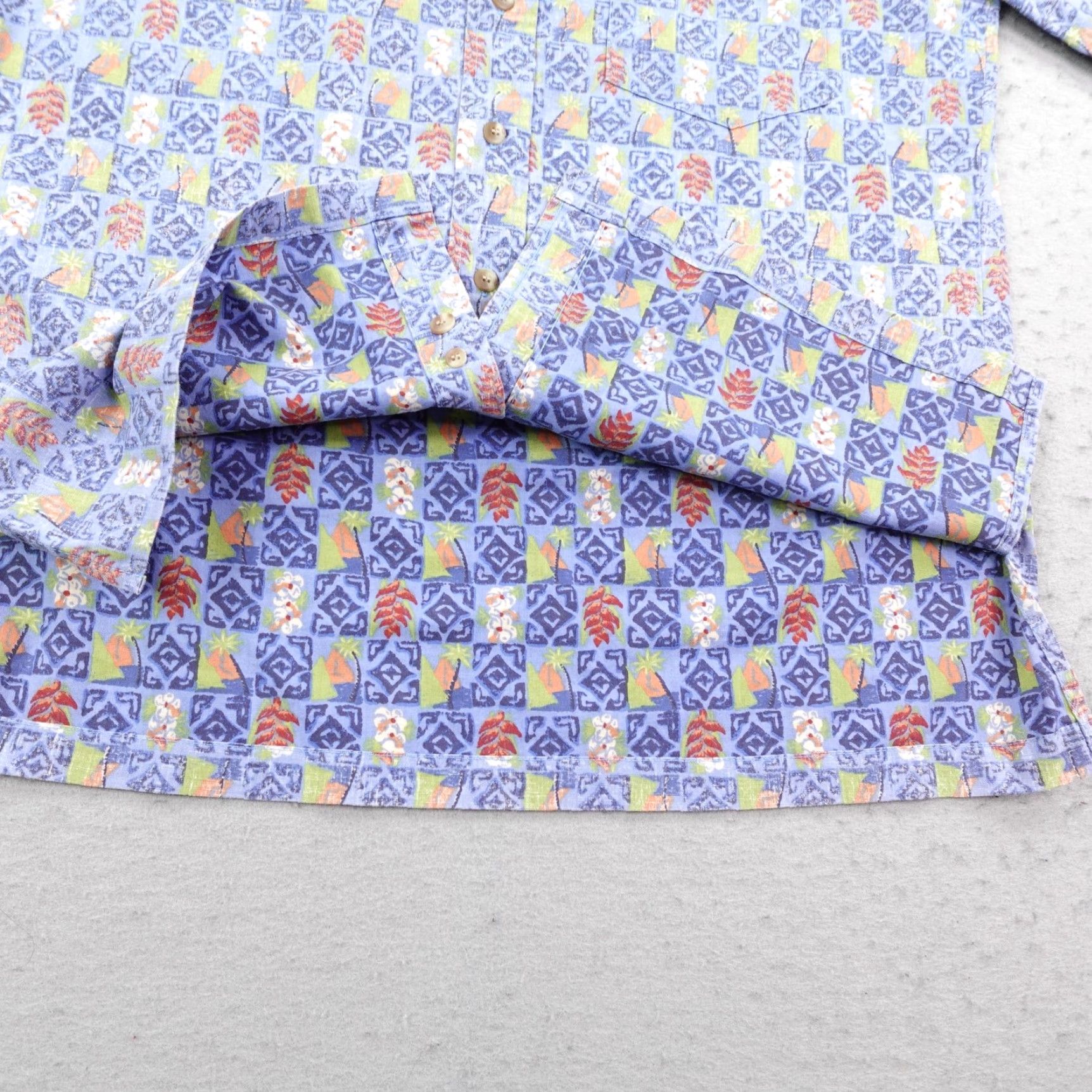 Vintage Kahala Shirt Mens Small Blue Hawaiian Aloha Button Up Camp Tribal Reverse Print Shirt Size US S / EU 44-46 / 1 - 4 Thumbnail
