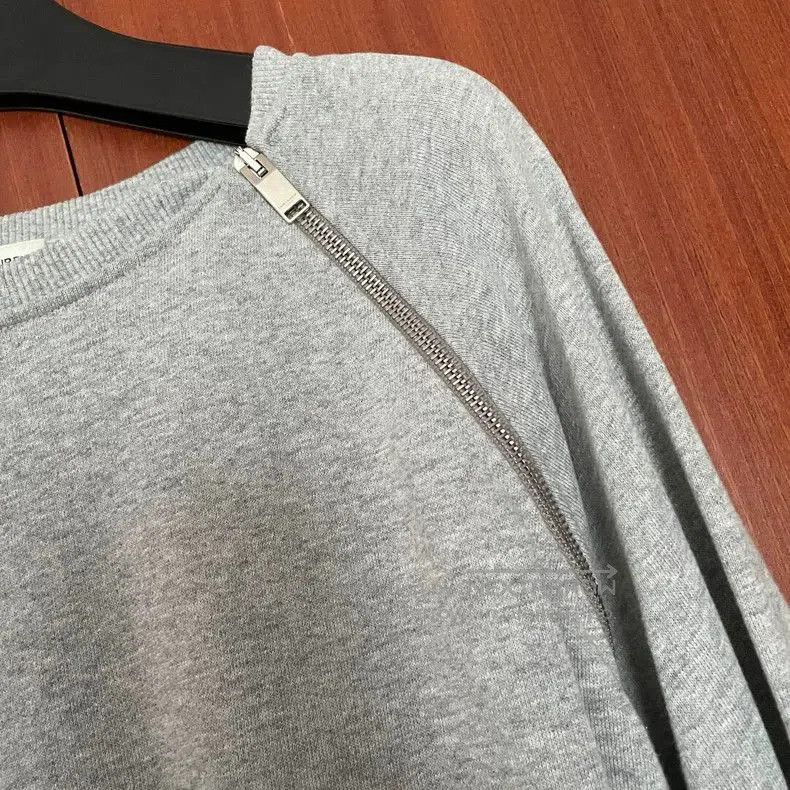 Saint Laurent Paris Saint Laurent Light Gray Zip Shoulder Sweatshirt. Size US M / EU 48-50 / 2 - 2 Thumbnail
