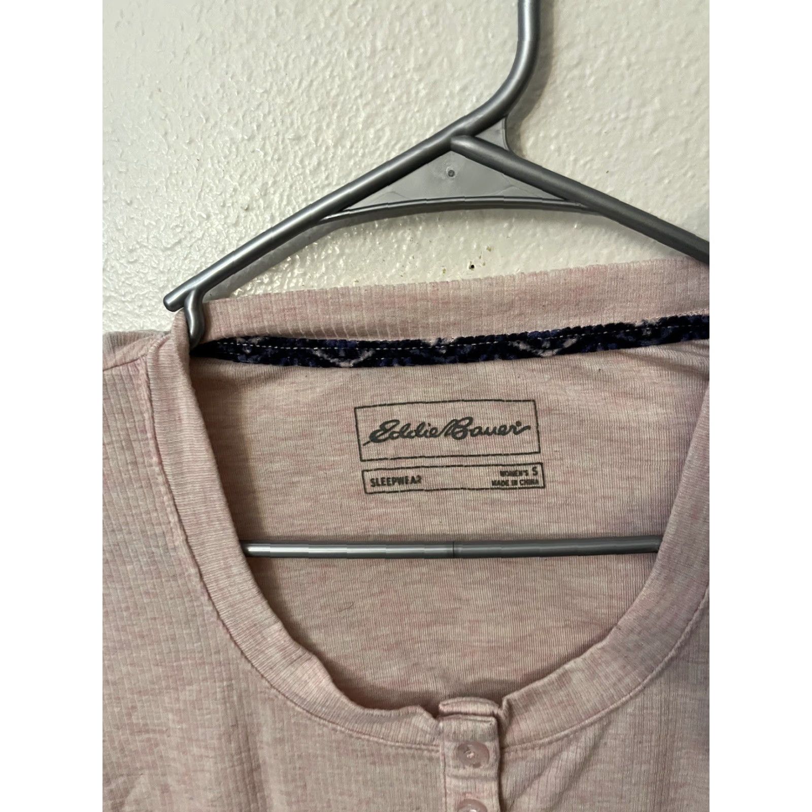 Eddie Bauer Eddie Bauer Shirt Womens Small Pink Sleepwear Henley Long Sleeve Lounge Knit Size S / US 4 / IT 40 - 3 Thumbnail