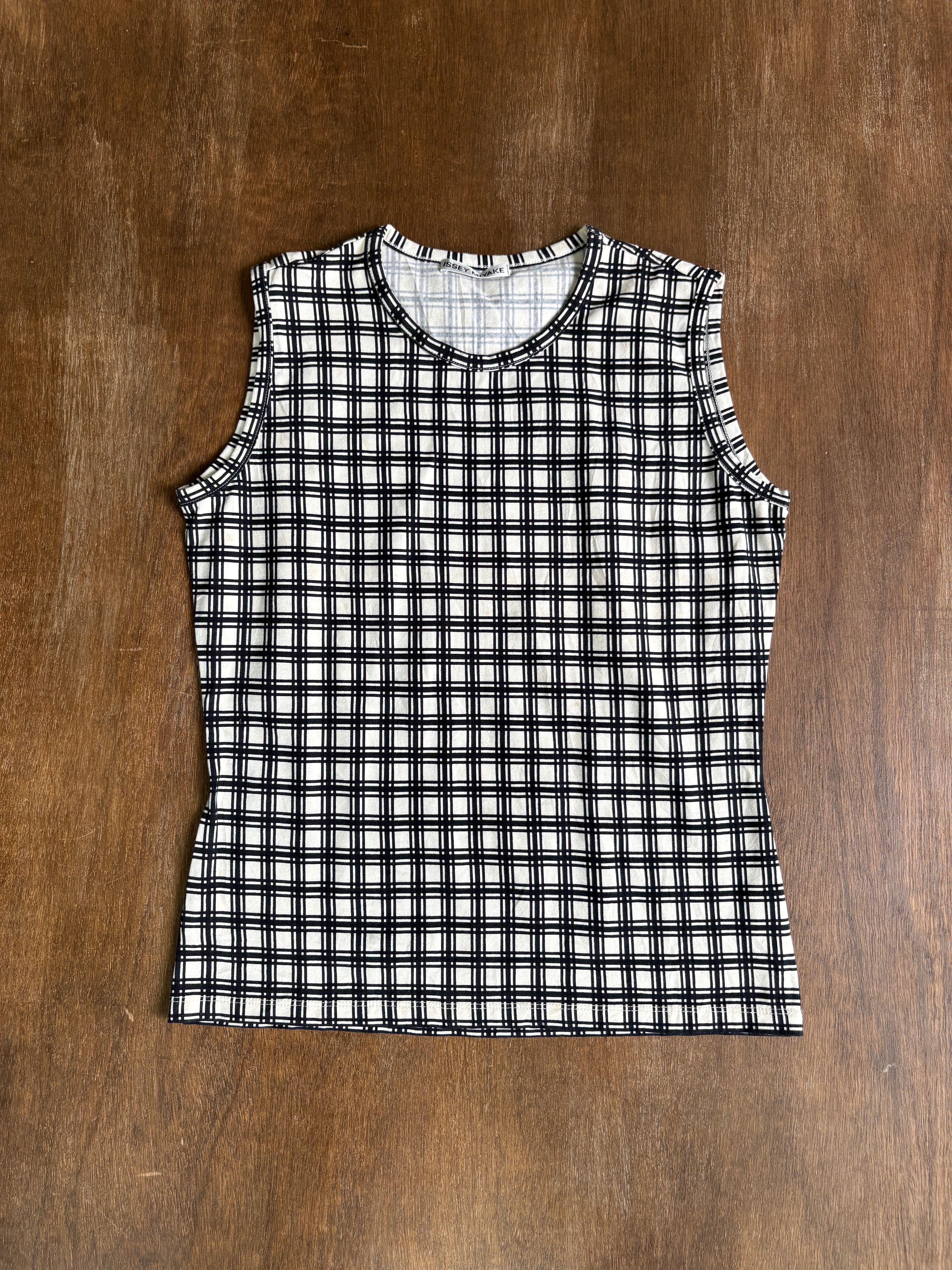 Issey Miyake ISSEY MIYAKE Tank Top Size S / US 4 / IT 40 - 1 Thumbnail