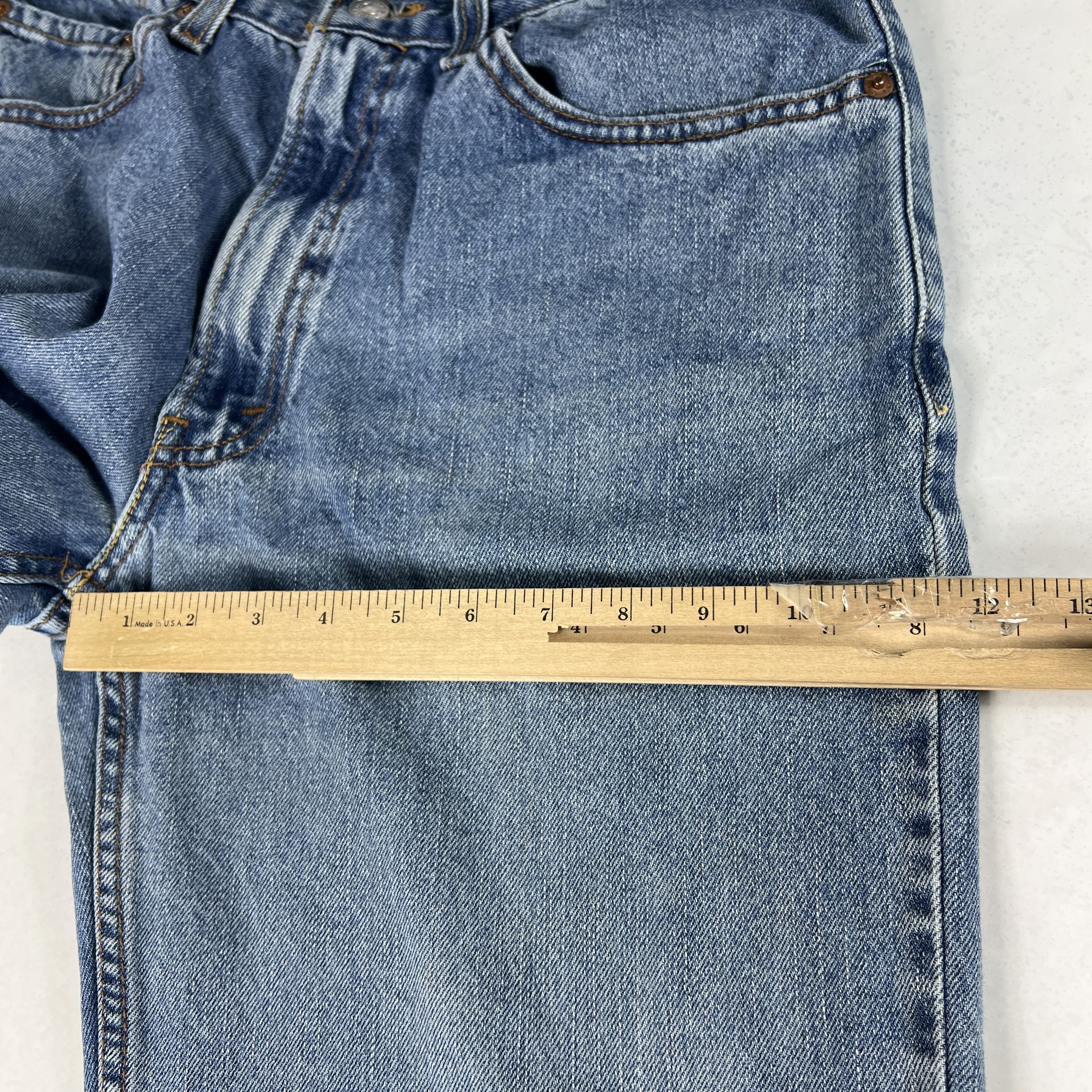 Levi's Y2K Levi's Jeans 550 Relaxed Fit Blue Faded Cotton Denim Size US 33 - 21 Thumbnail