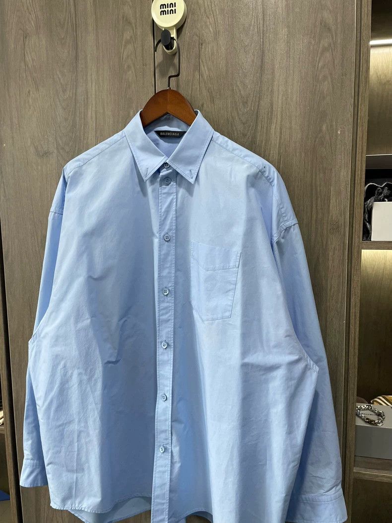 Balenciaga Balenciaga Back Printed Solid Color Long Sleeve Shirt Size US S / EU 44-46 / 1 - 4 Thumbnail