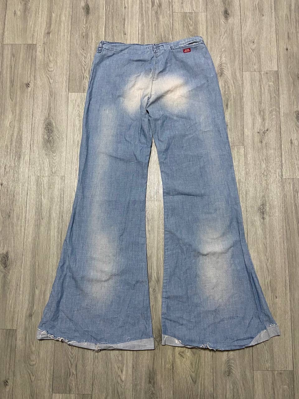 Miss Sixty Miss Sixty Flared denim Y2K style low-rise flare jeans Size 29" - 2 Thumbnail