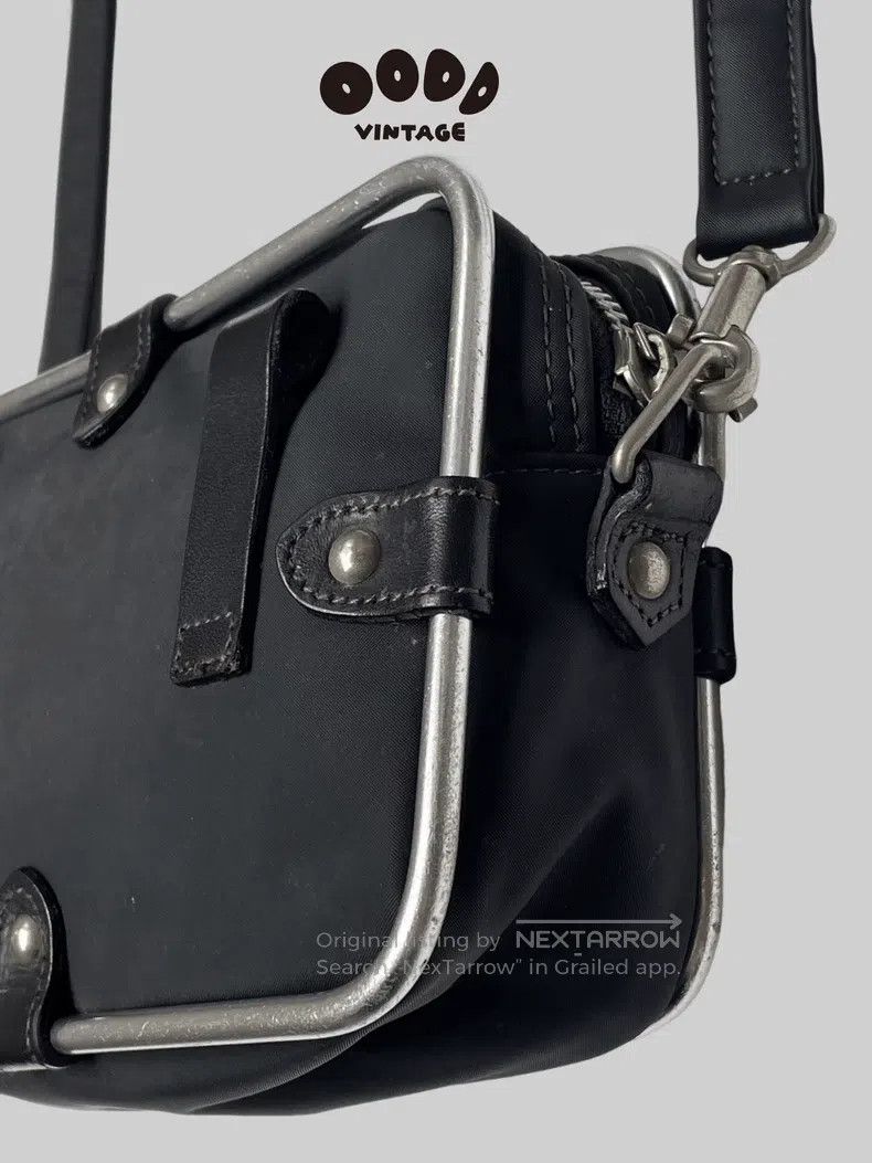 Louis Vuitton Louis Vuitton Jean Paul Gaultier JPG metal frame small sho Size ONE SIZE - 7 Thumbnail