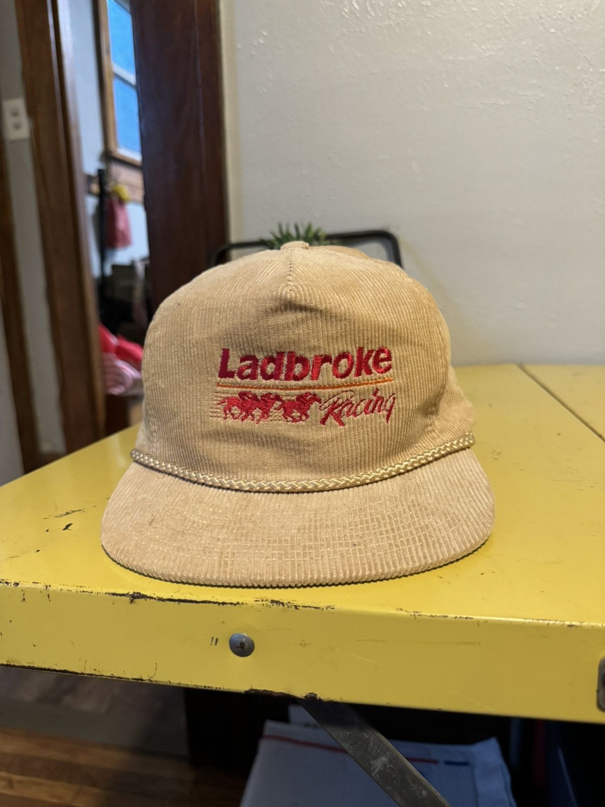 Vintage Vintage Corduory Trucker Hat Size ONE SIZE - 1 Thumbnail