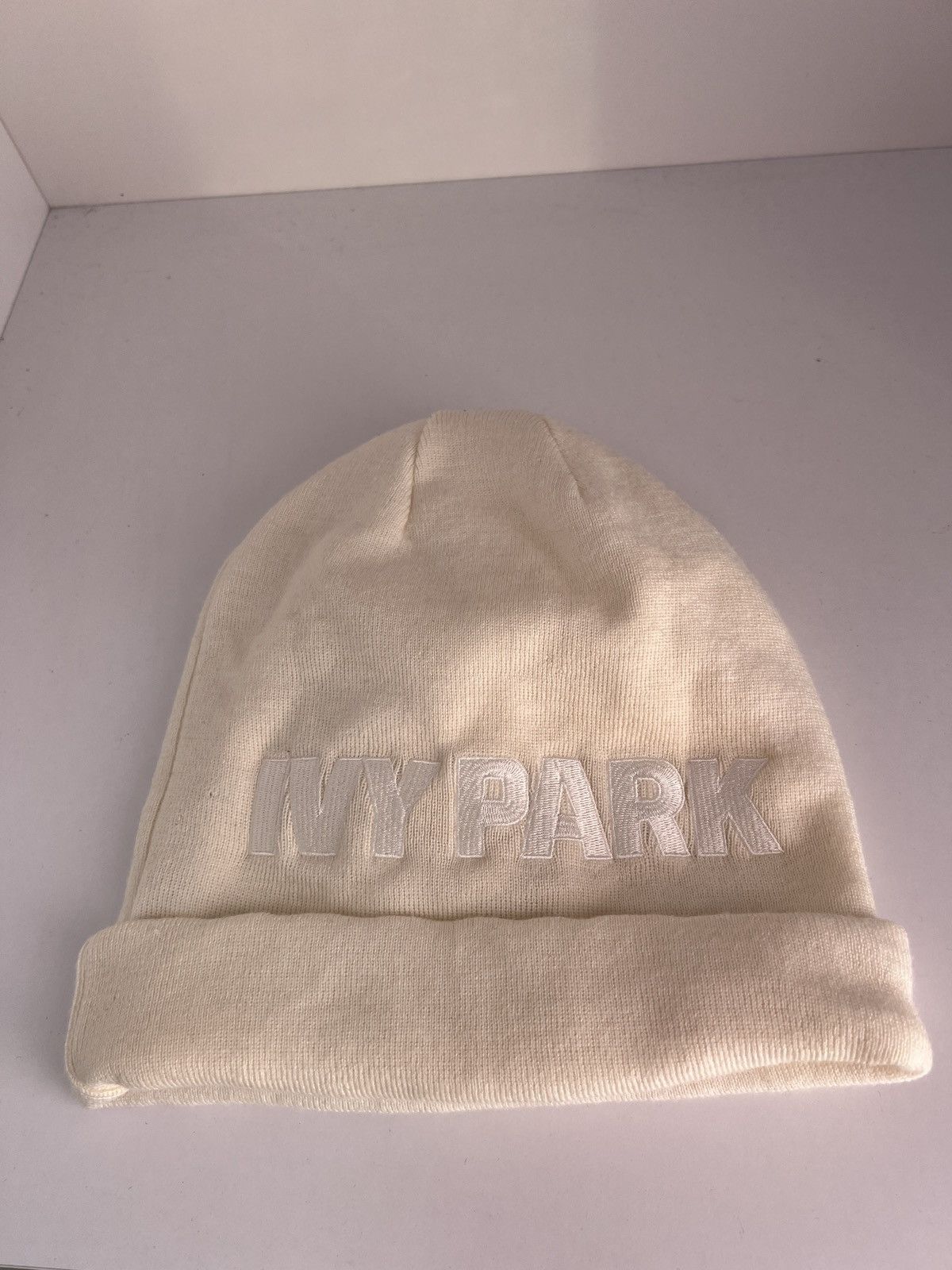 Adidas × Vintage Vintage Adidas Ivy Park White Beanie Size ONE SIZE - 5 Thumbnail
