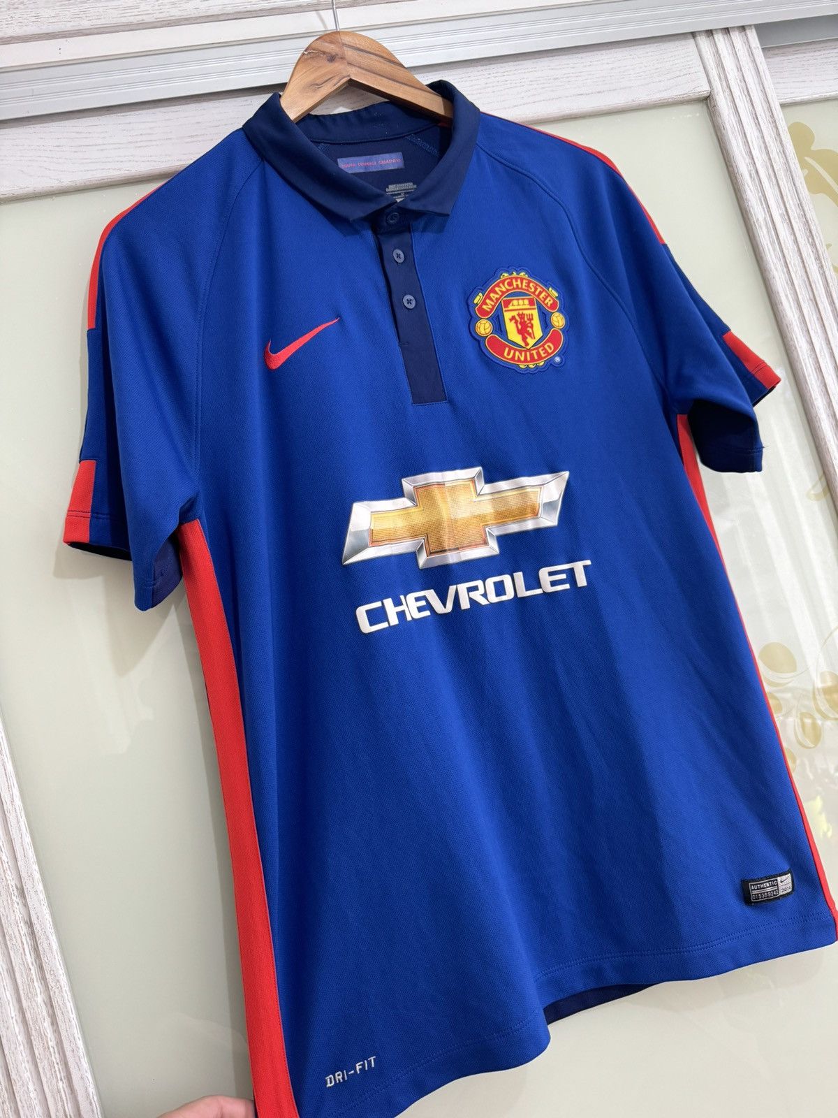 Nike Manchester United 2014-2015 Soccer Jersey Football Kit Shirt Size US M / EU 48-50 / 2 - 3 Thumbnail
