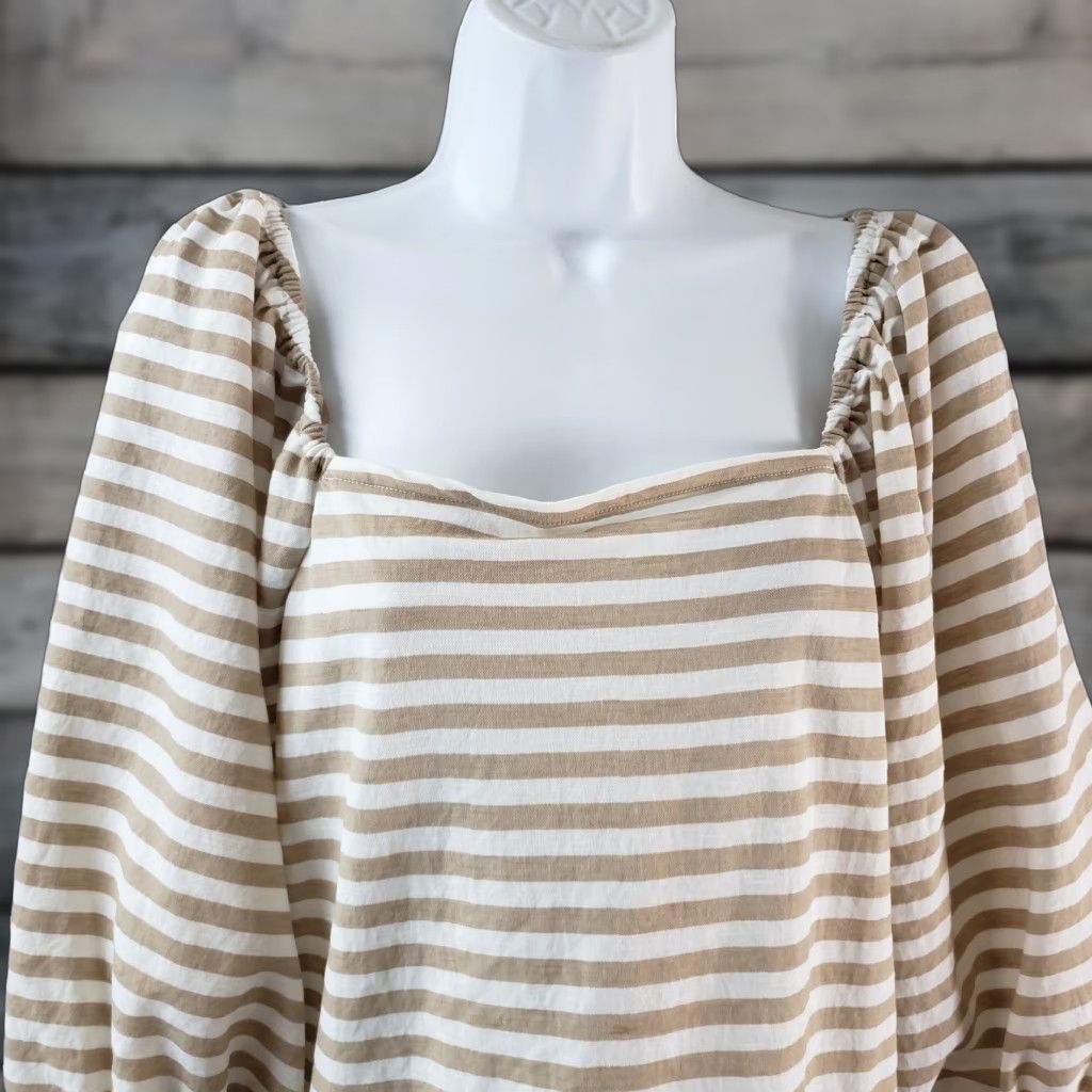 Ann Taylor VINTAGE Ann Taylor Womens Smocked Stripe Top Sz Large Tan White Square Neck 3/4 Sleeve Size L / US 10 / IT 46 - 1 Thumbnail